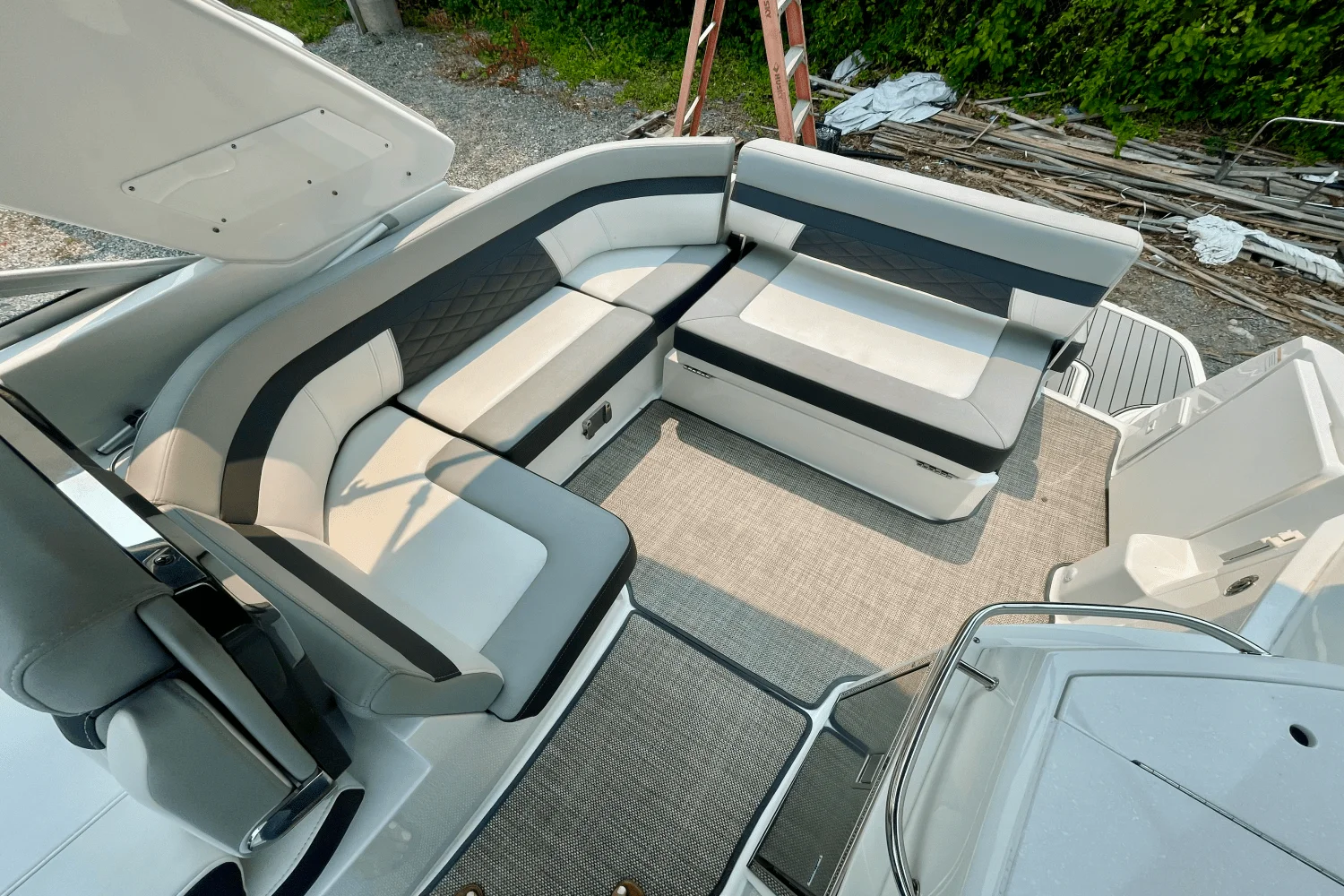 2021 Monterey 295 SY Image Thumbnail #13