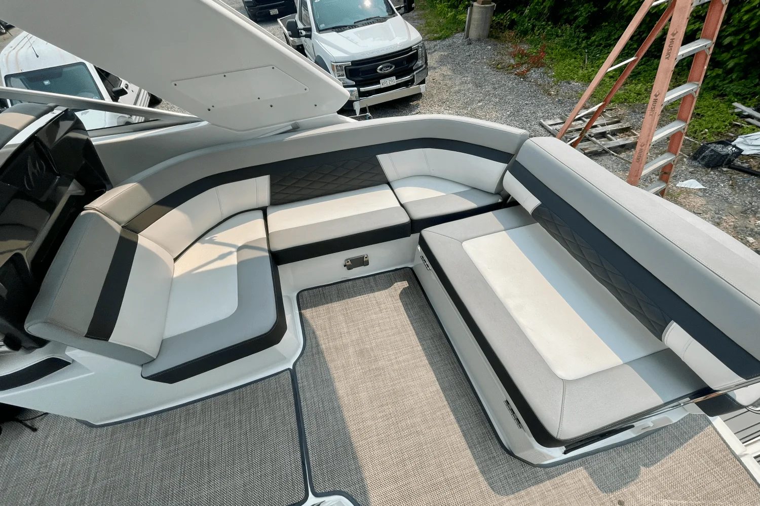 2021 Monterey 295 SY Image Thumbnail #14