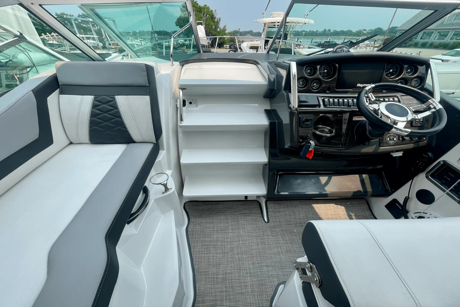 2021 Monterey 295 SY Image Thumbnail #28