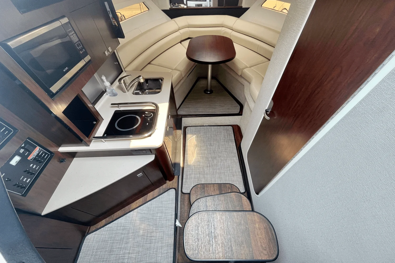 2021 Monterey 295 SY Image Thumbnail #30