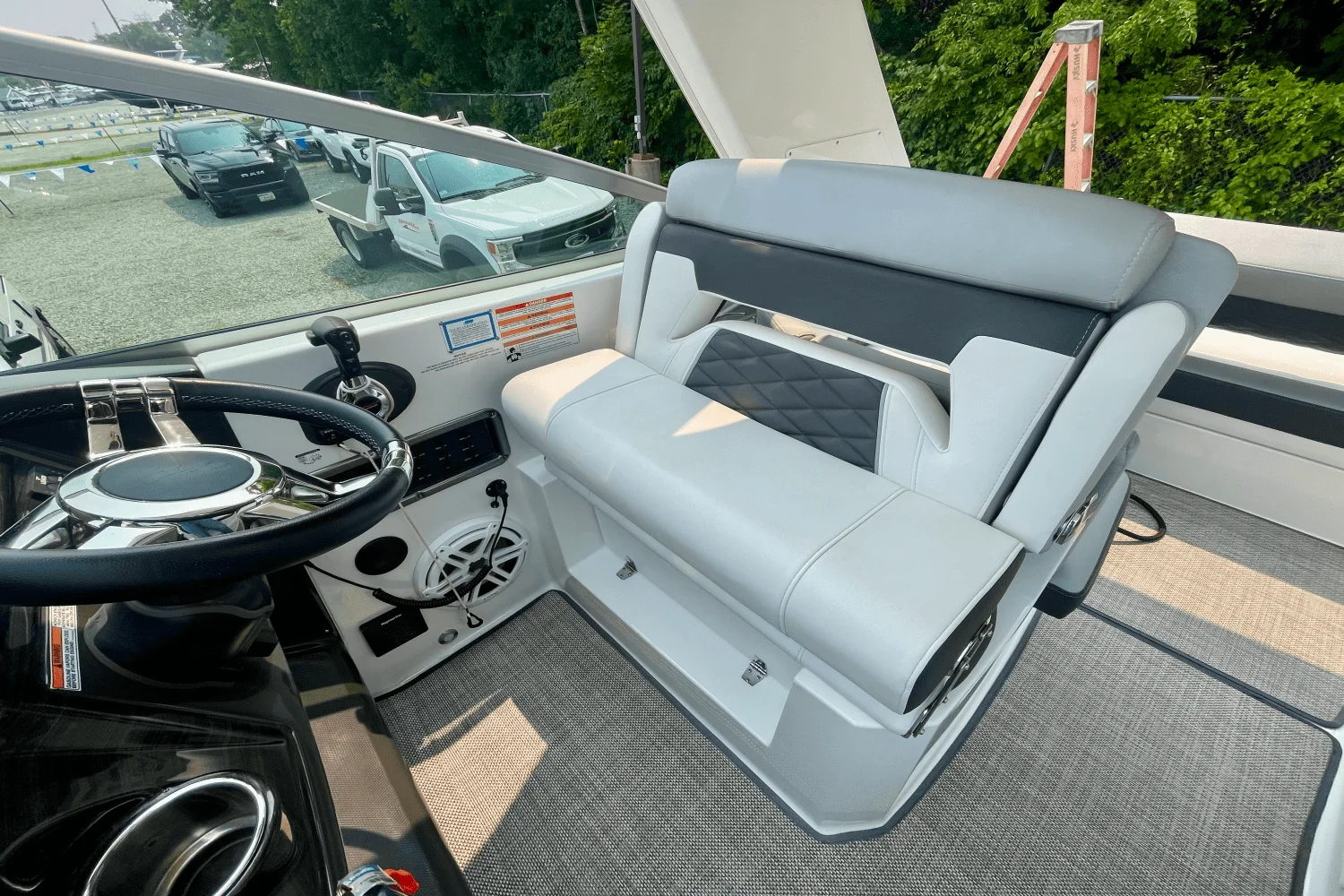 2021 Monterey 295 SY Image Thumbnail #23