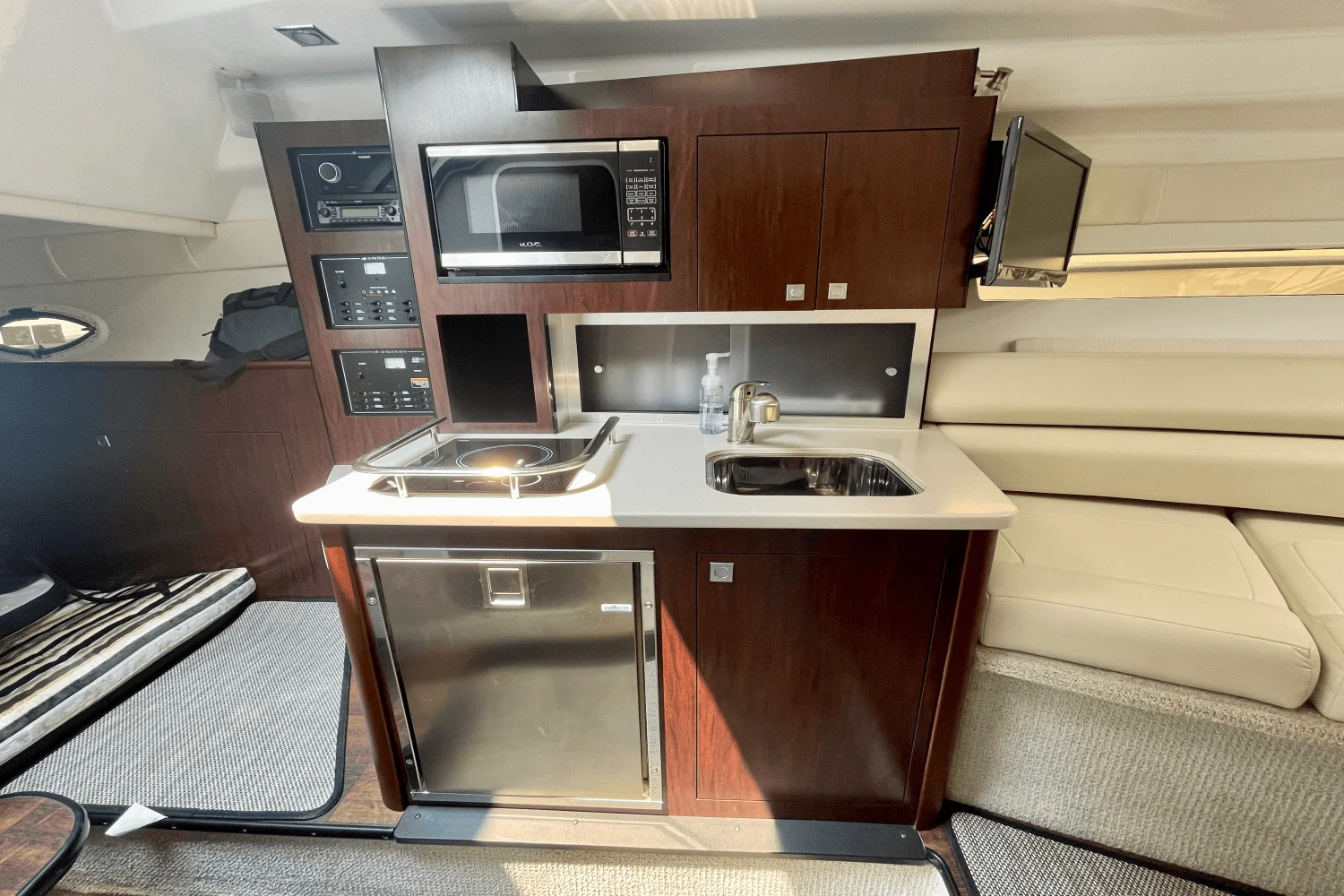 2021 Monterey 295 SY Image Thumbnail #32