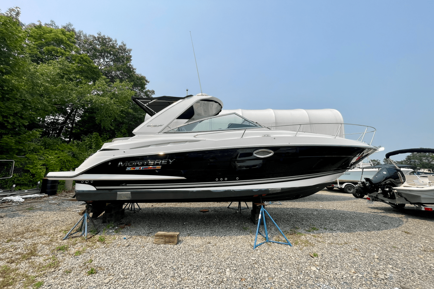 2021 Monterey 295 SY Image Thumbnail #1