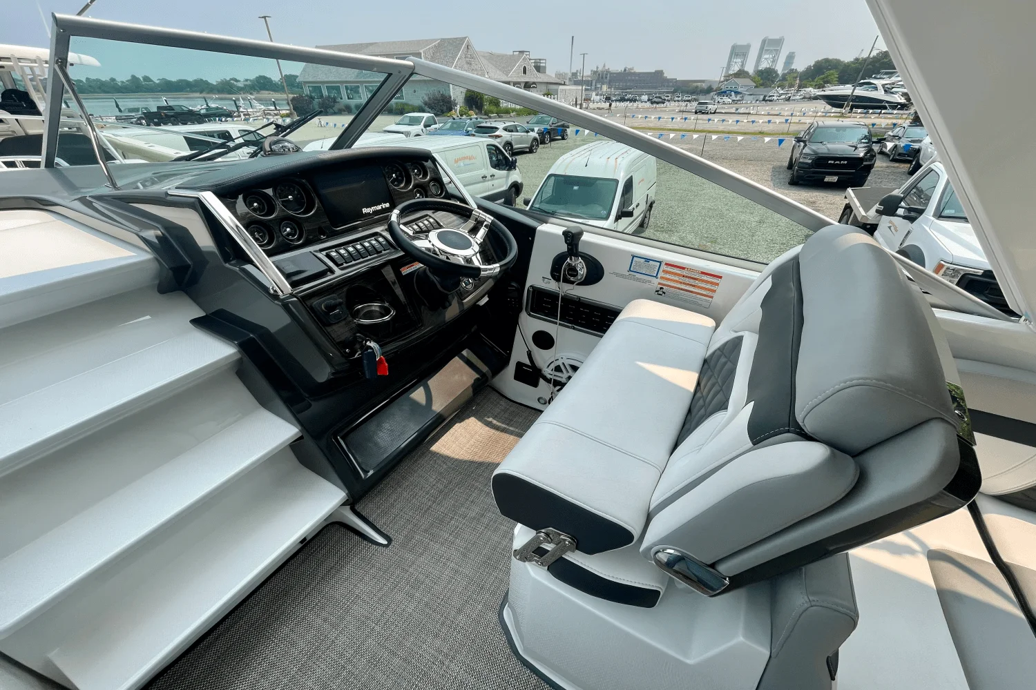2021 Monterey 295 SY Image Thumbnail #22