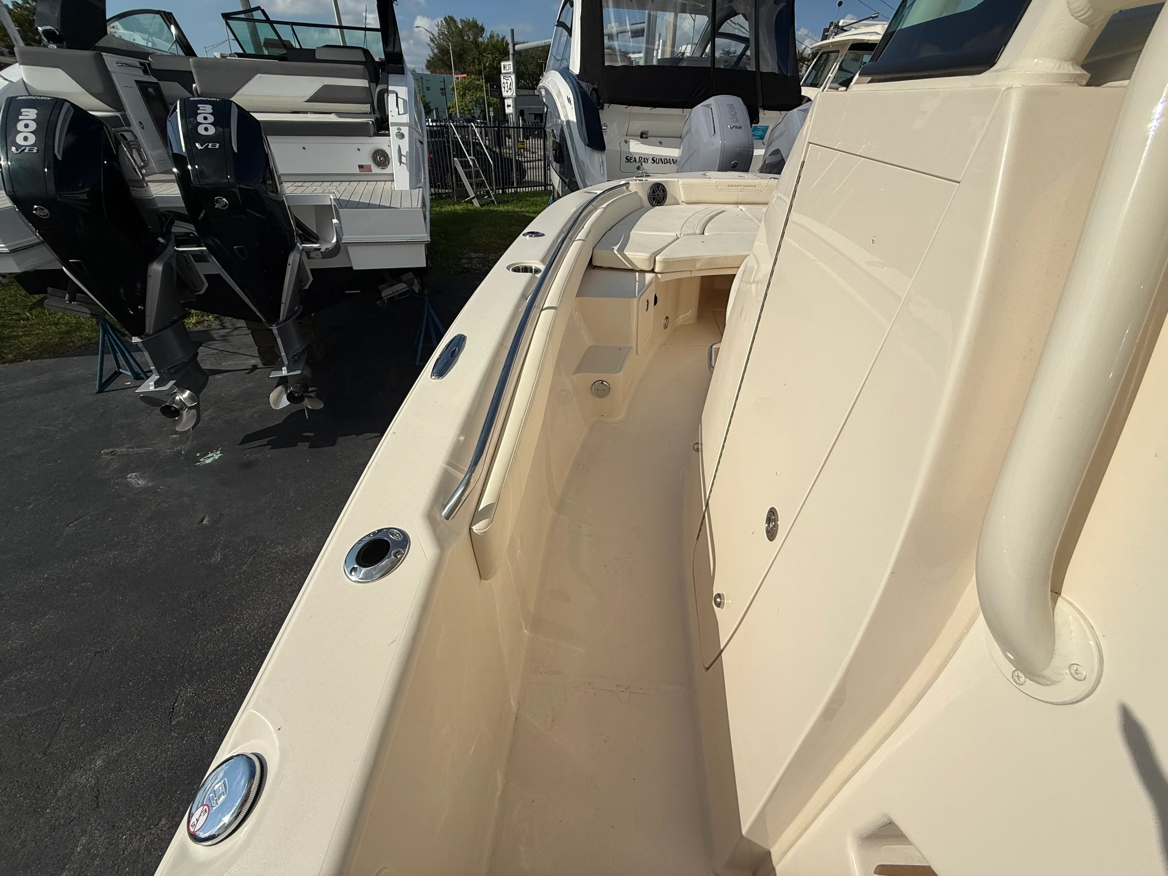 2026 Grady-White 281 CE Image Thumbnail #8