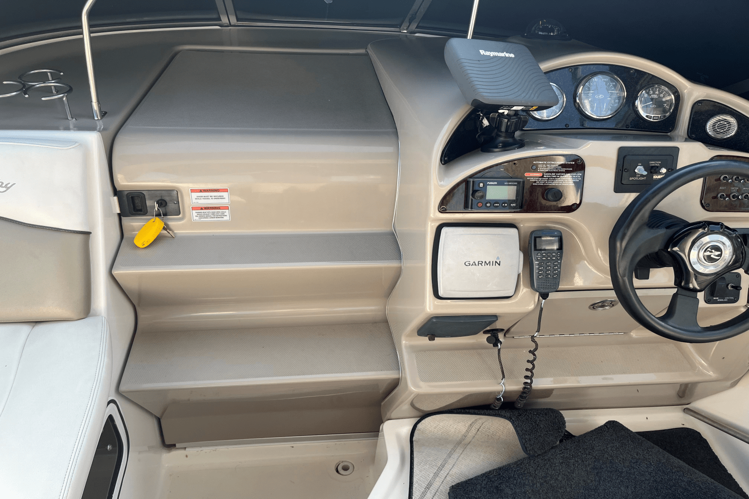 2007 Sea Ray 260 SUNDANCER Image Thumbnail #9