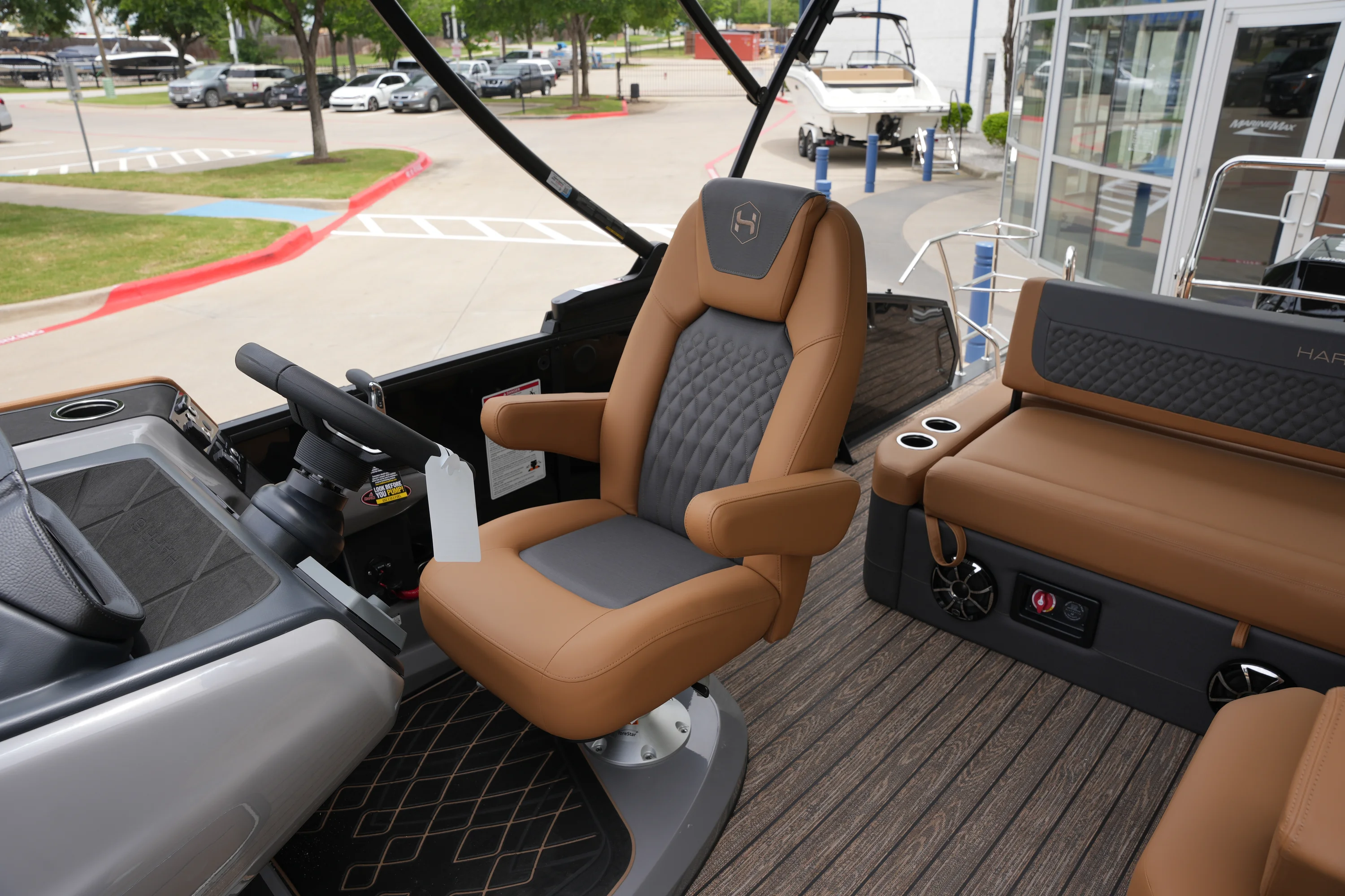 2026 Harris Sunliner 230 Image Thumbnail #24