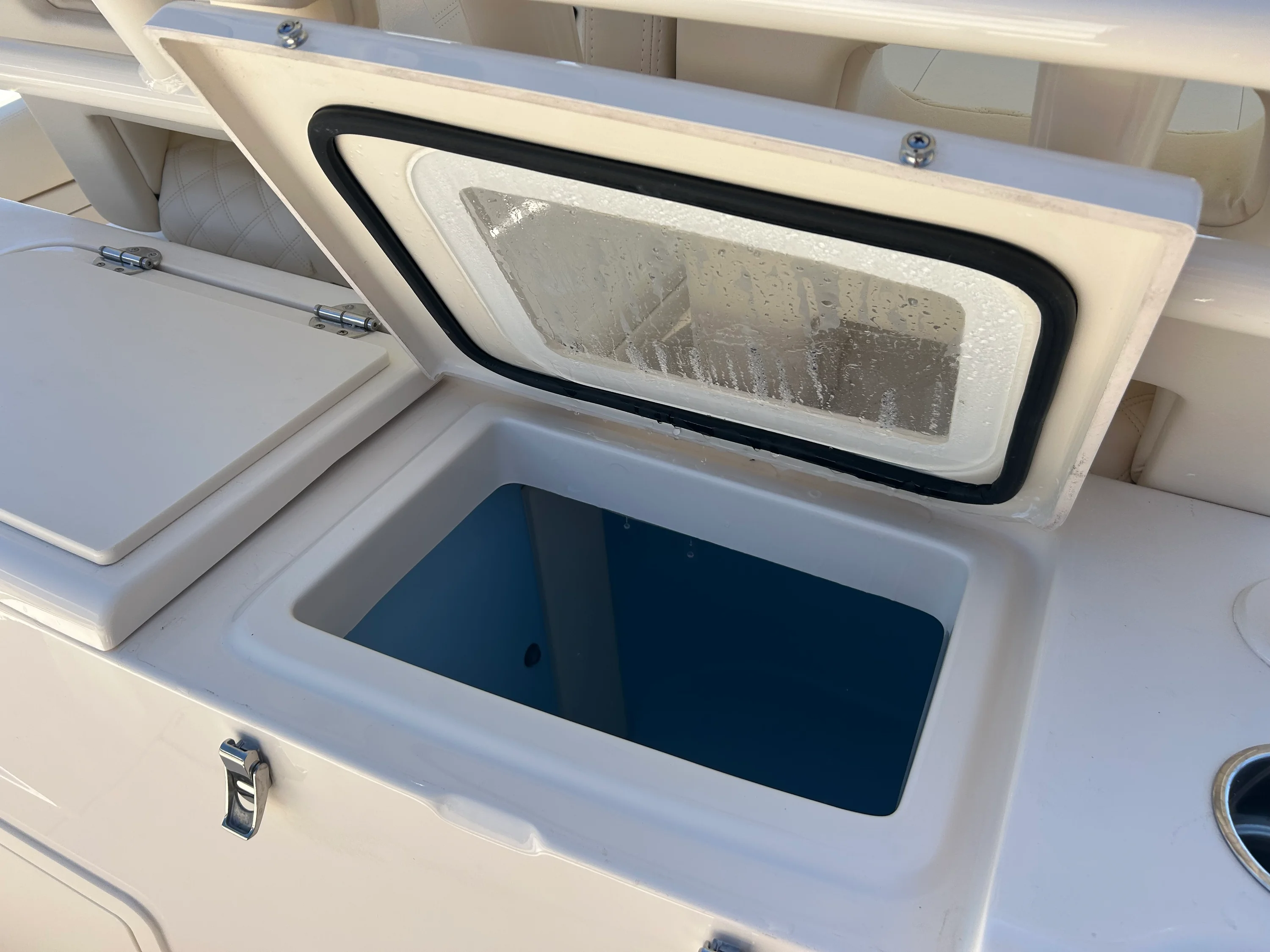 2026 Grady-White Canyon 306 Image Thumbnail #12