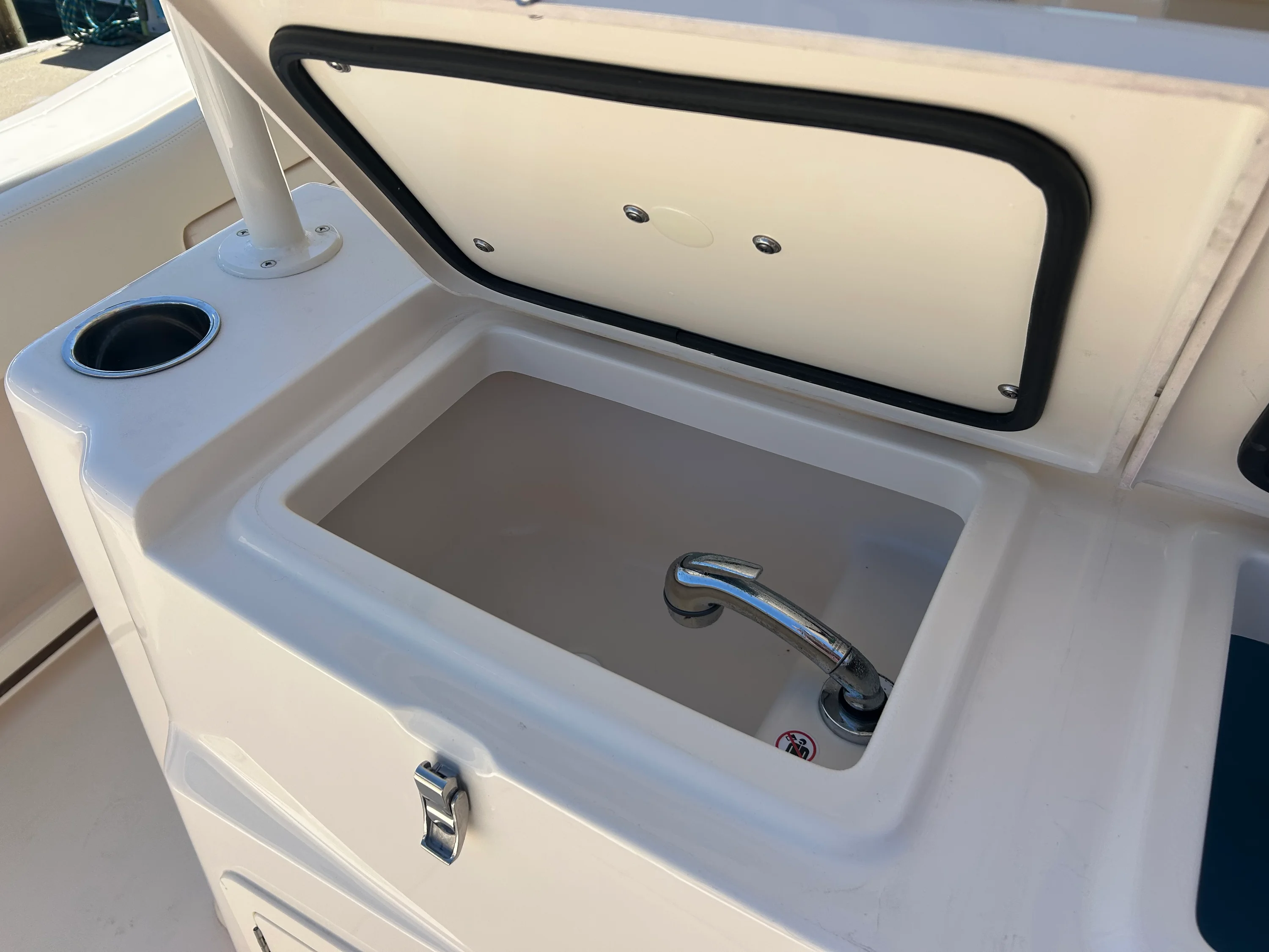 2026 Grady-White Canyon 306 Image Thumbnail #13