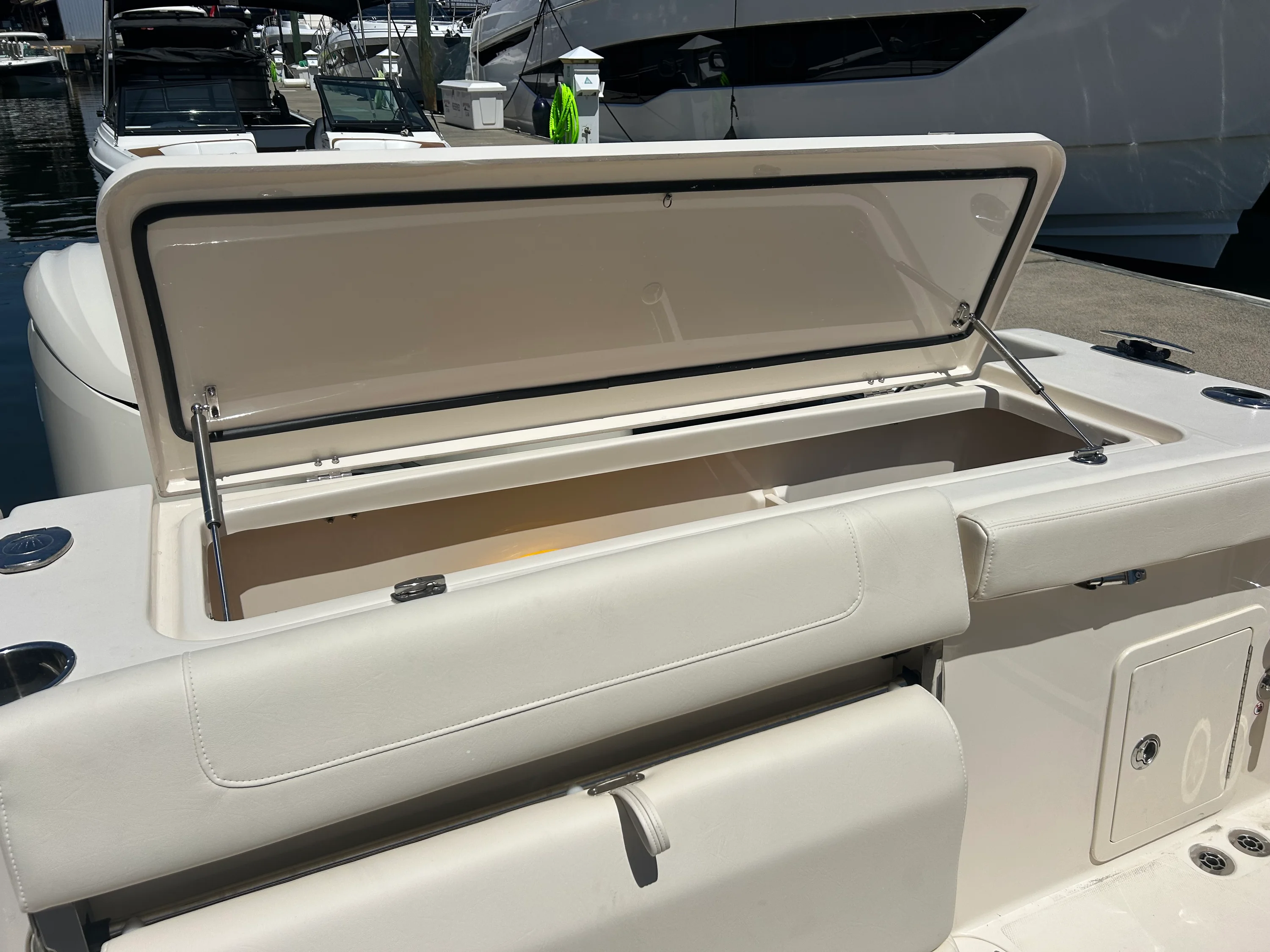 2026 Grady-White Canyon 306 Image Thumbnail #10