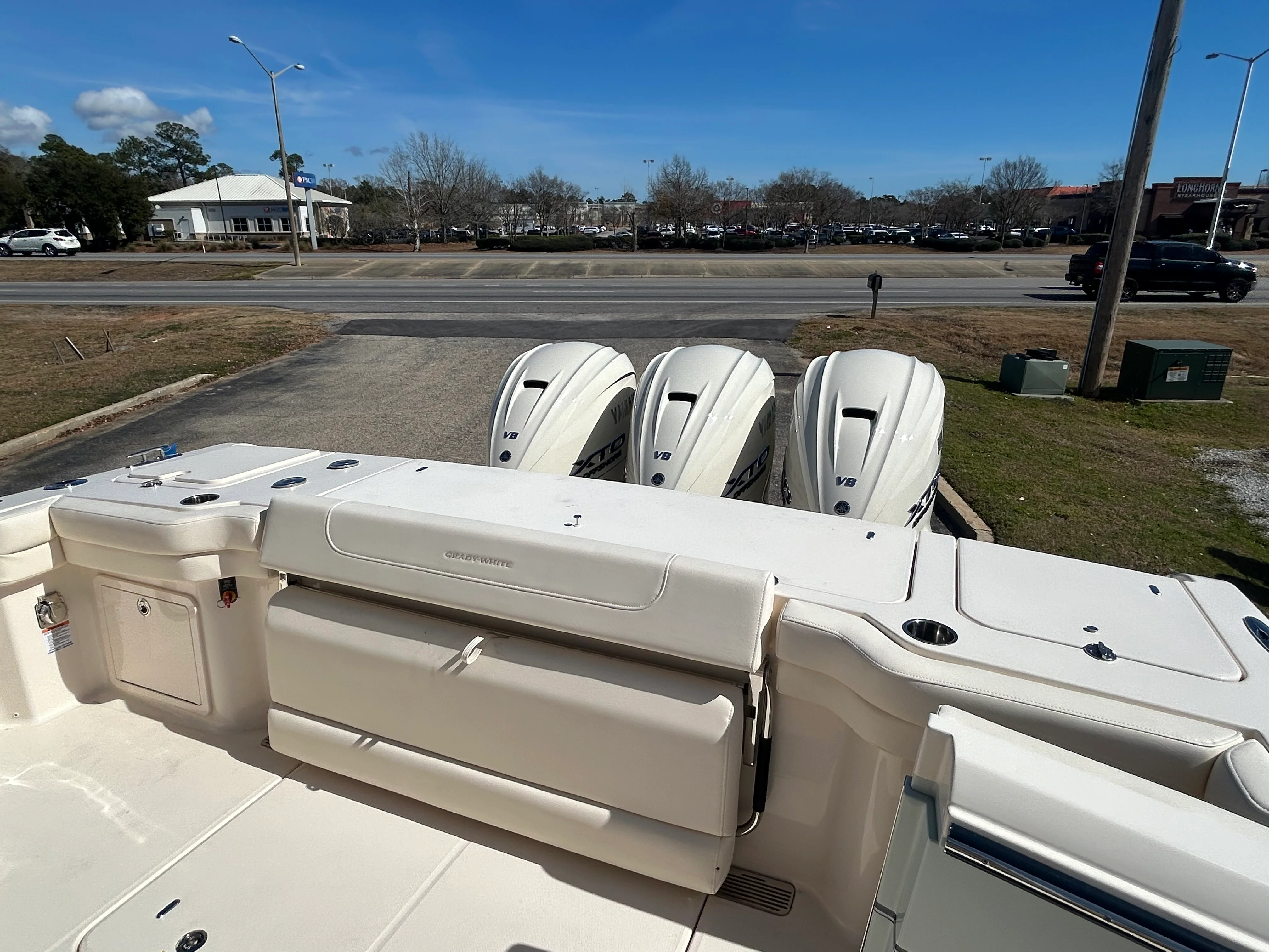 2026 Grady-White Canyon 386 Image Thumbnail #11