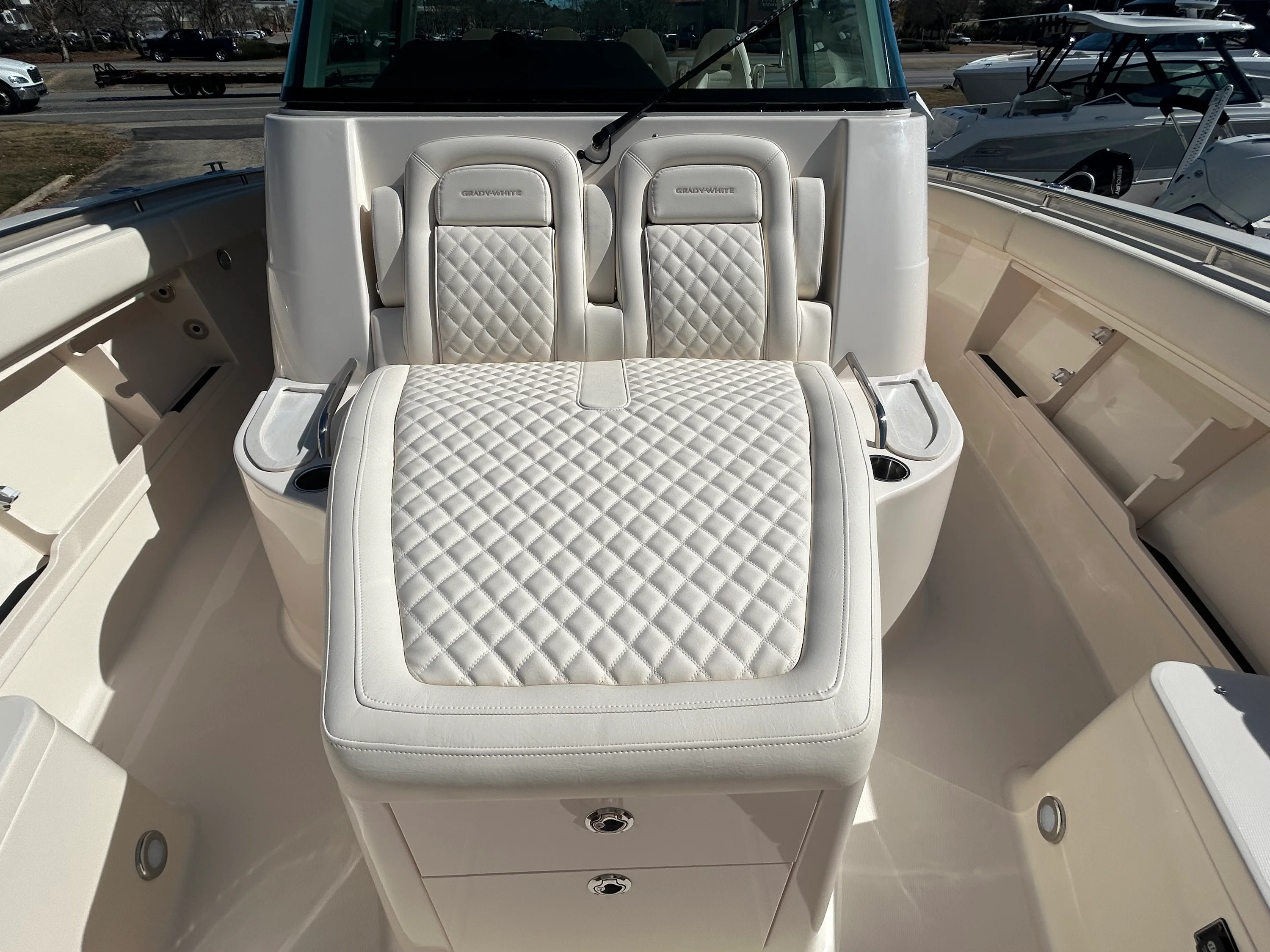 2026 Grady-White Canyon 386 Image Thumbnail #27