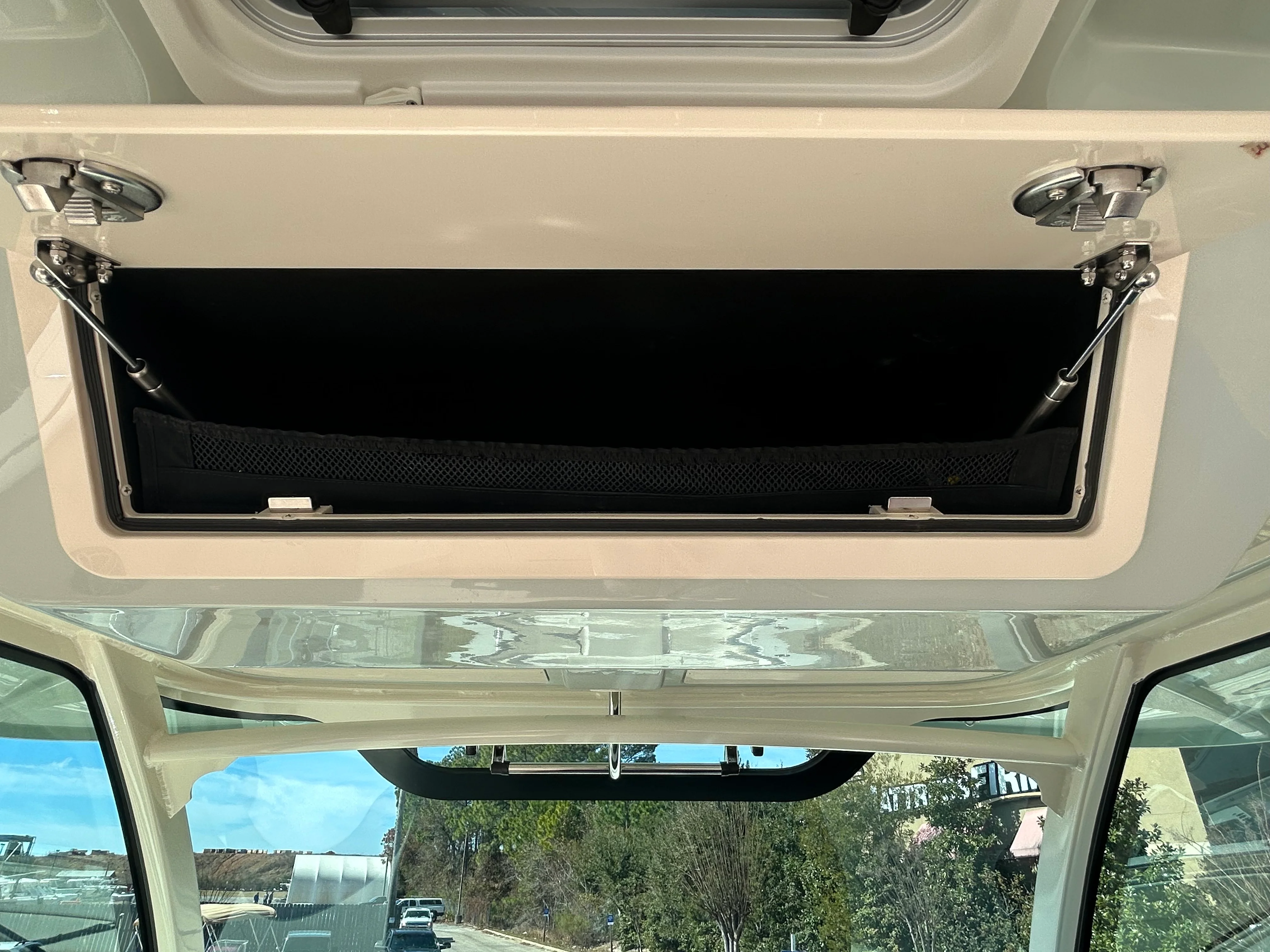 2026 Grady-White Canyon 386 Image Thumbnail #23