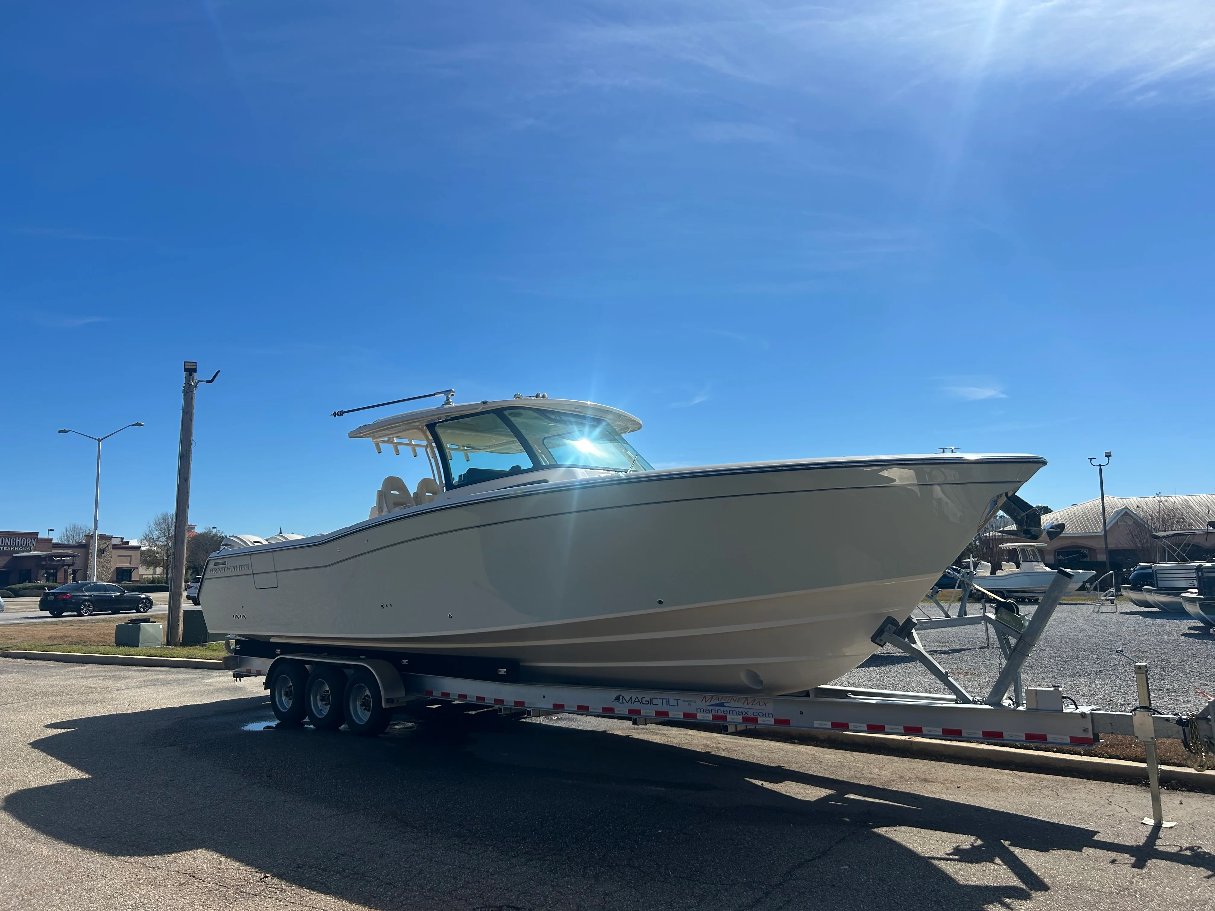 2026 Grady-White Canyon 386 Image Thumbnail #3