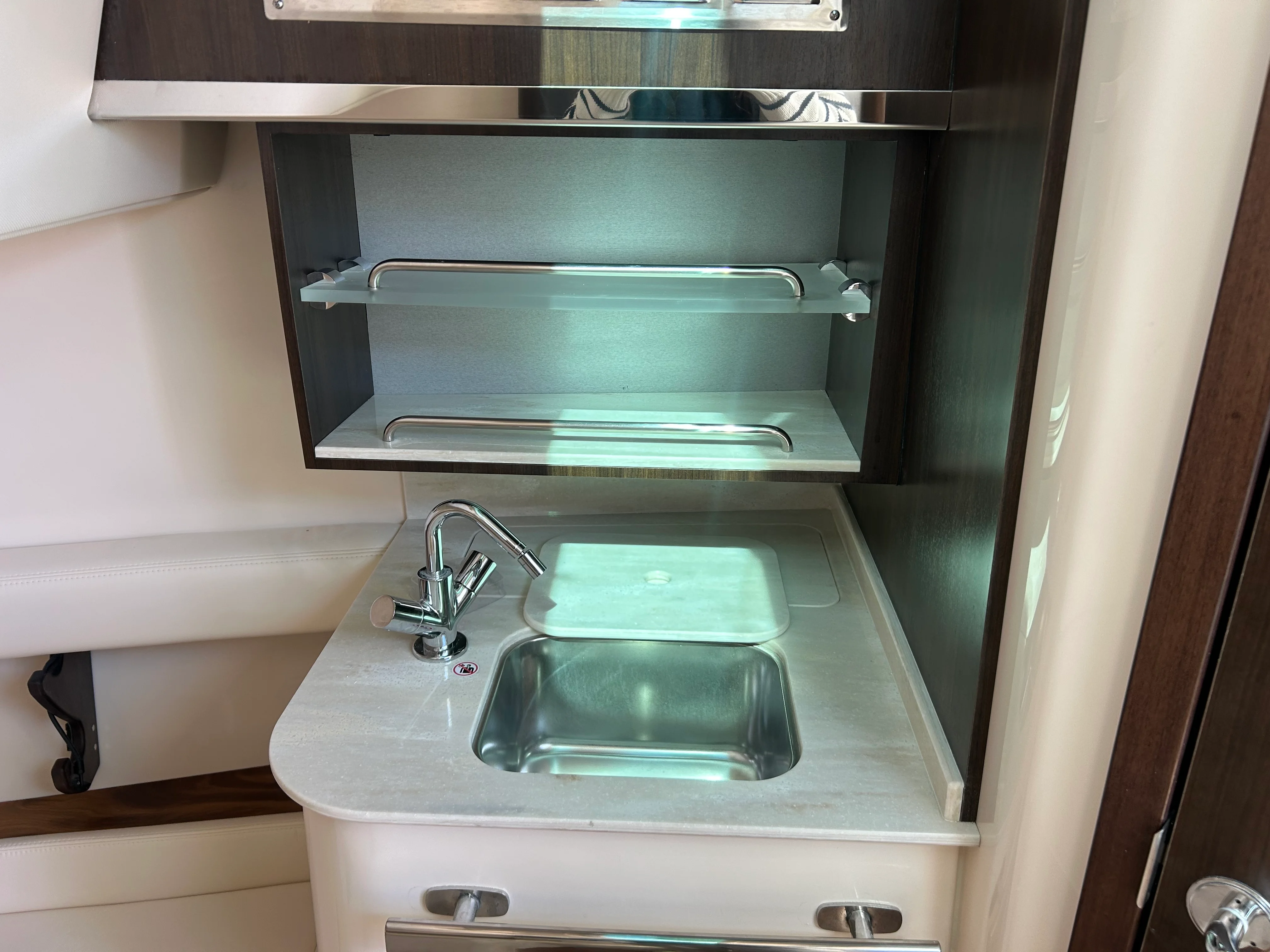 2026 Grady-White Canyon 386 Image Thumbnail #35