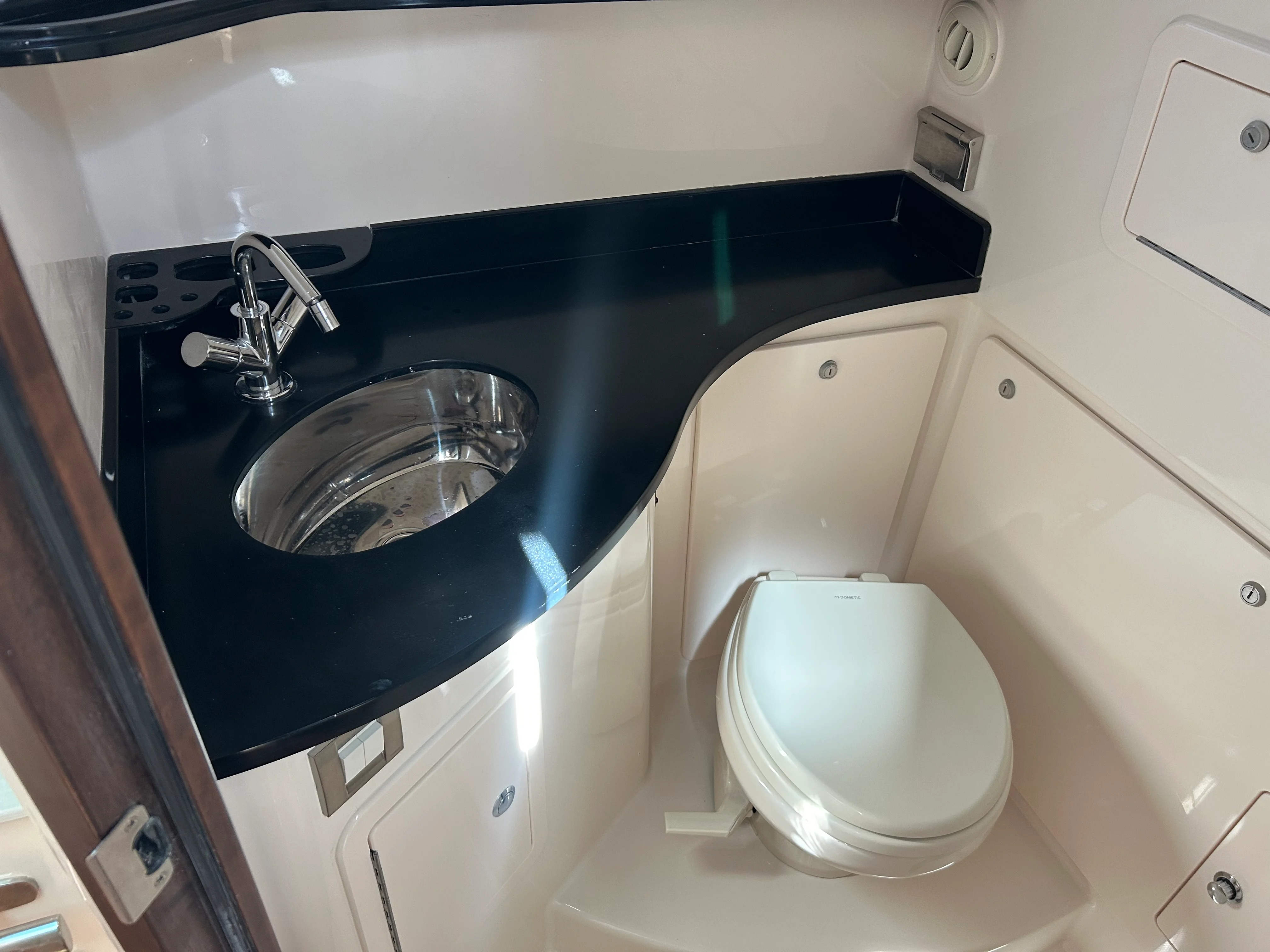 2026 Grady-White Canyon 386 Image Thumbnail #39