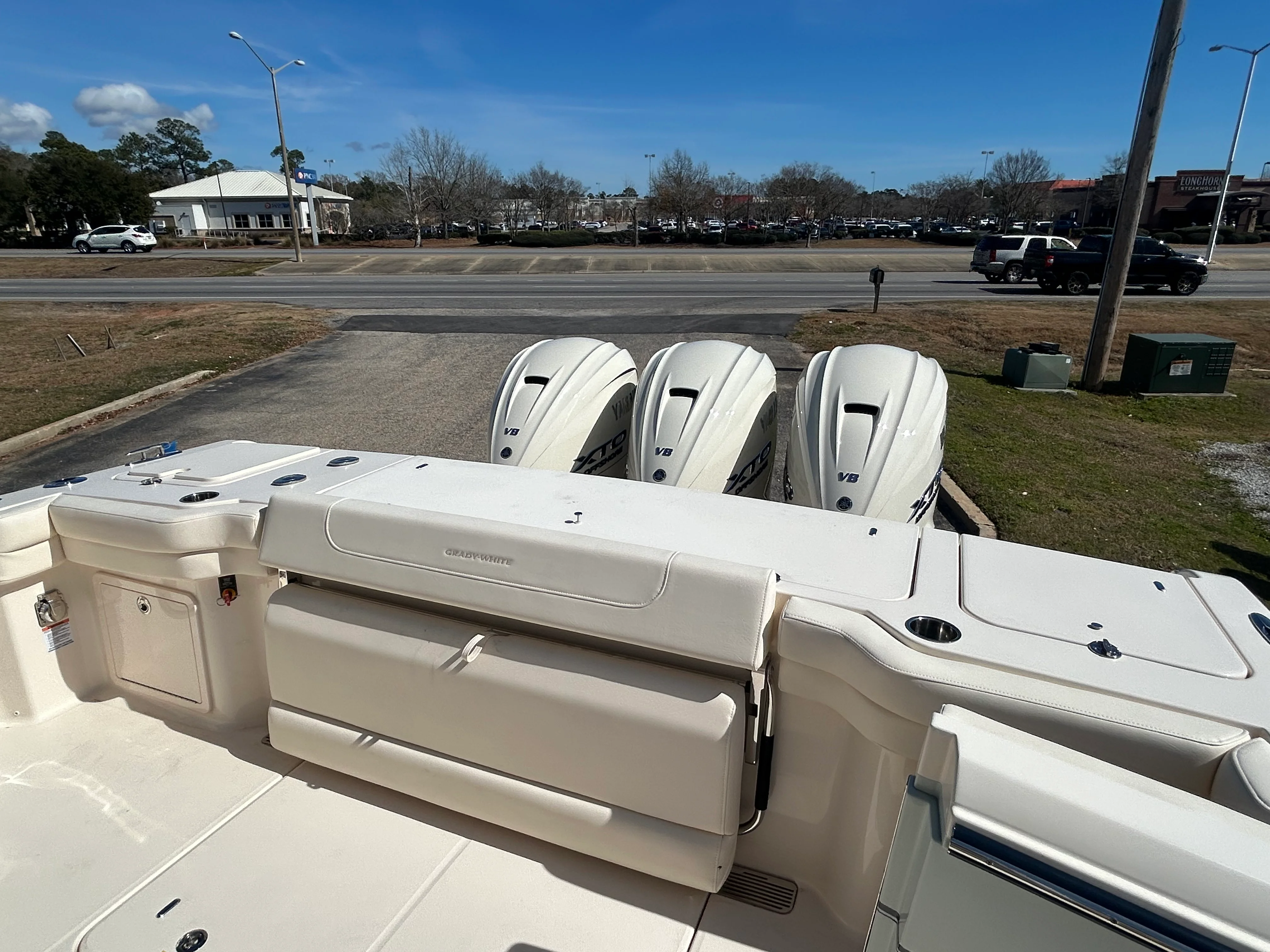 2026 Grady-White Canyon 386 Image Thumbnail #10