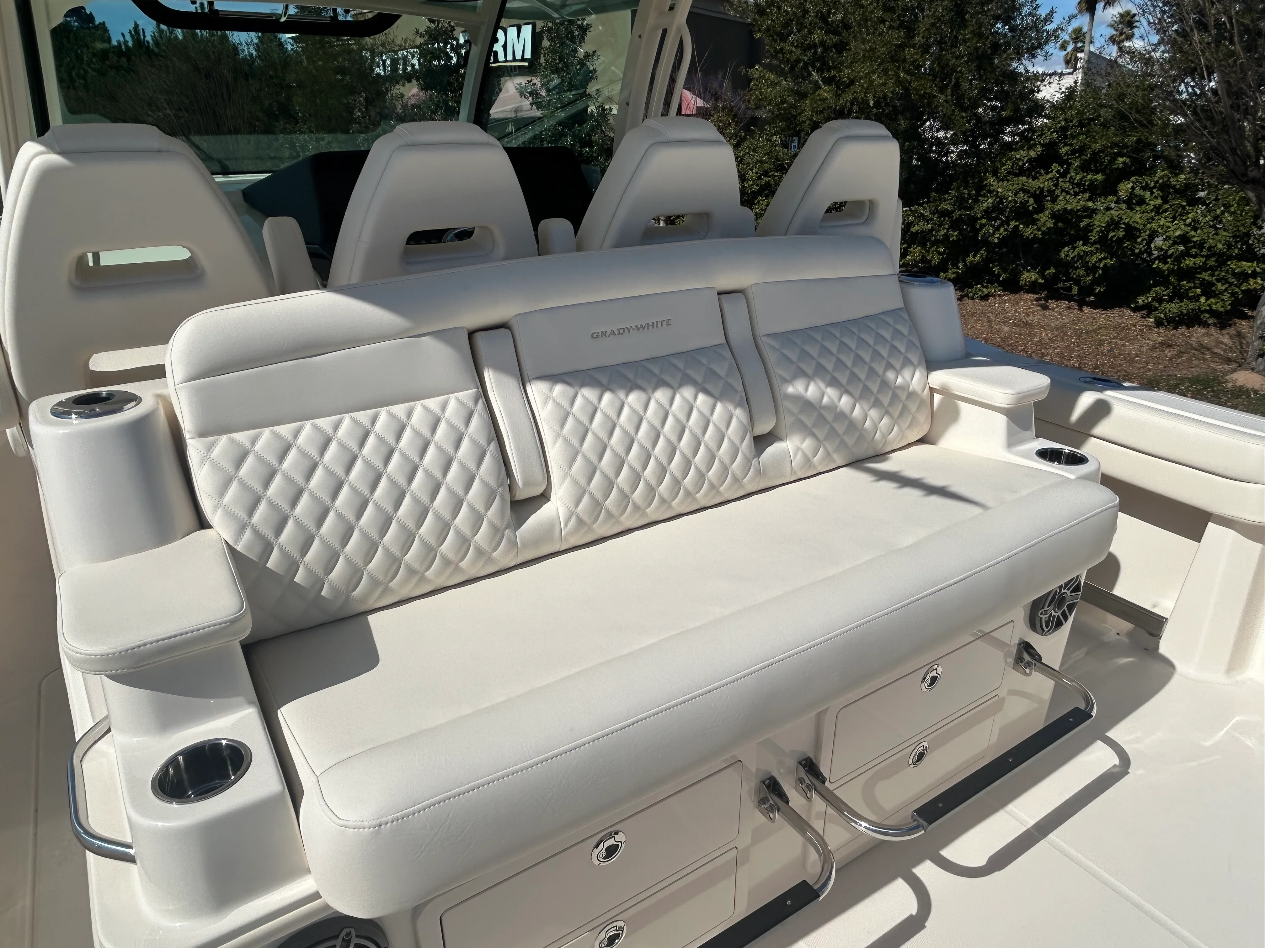 2026 Grady-White Canyon 386 Image Thumbnail #12