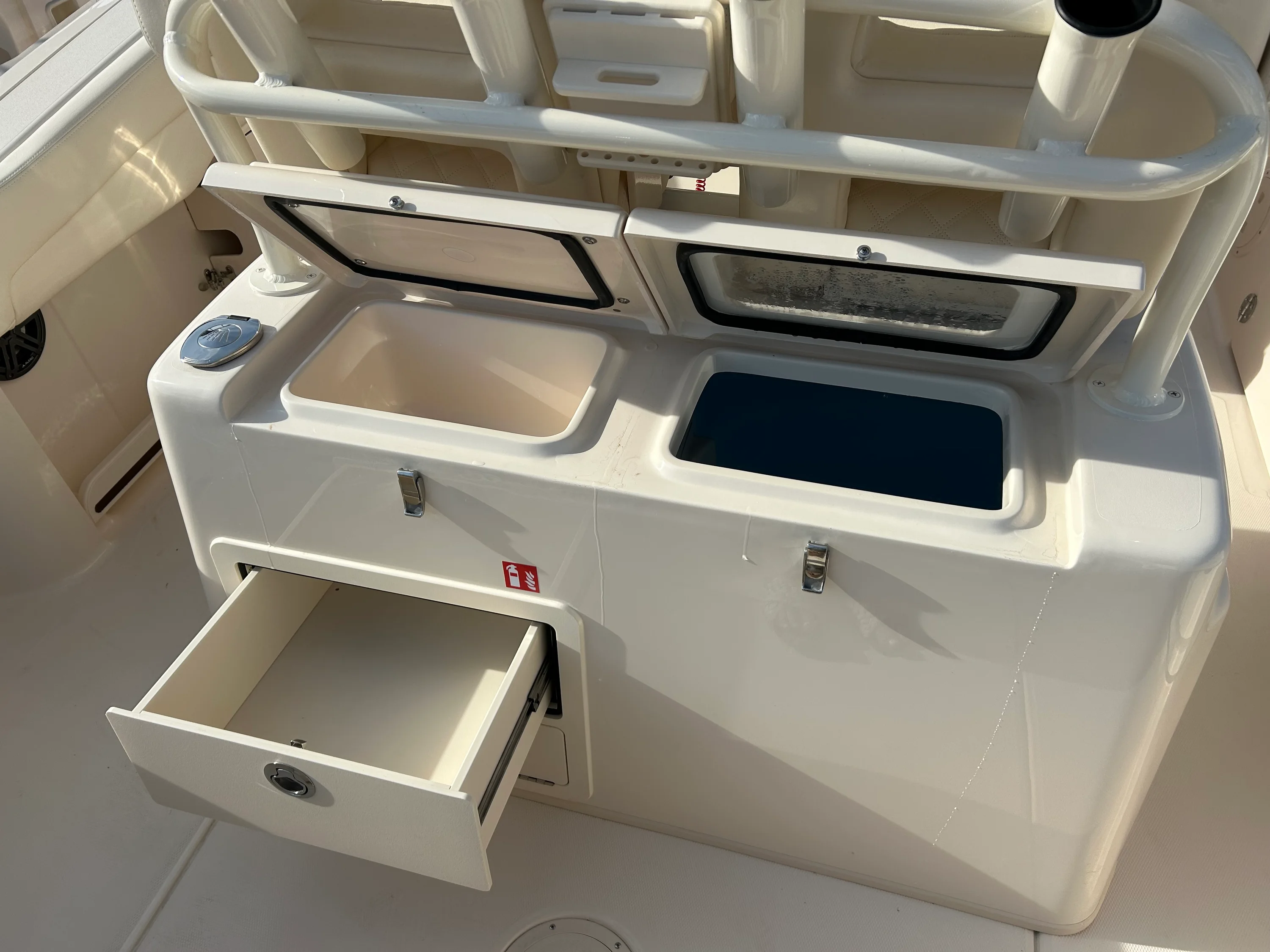 2026 Grady-White Canyon 271 Image Thumbnail #10