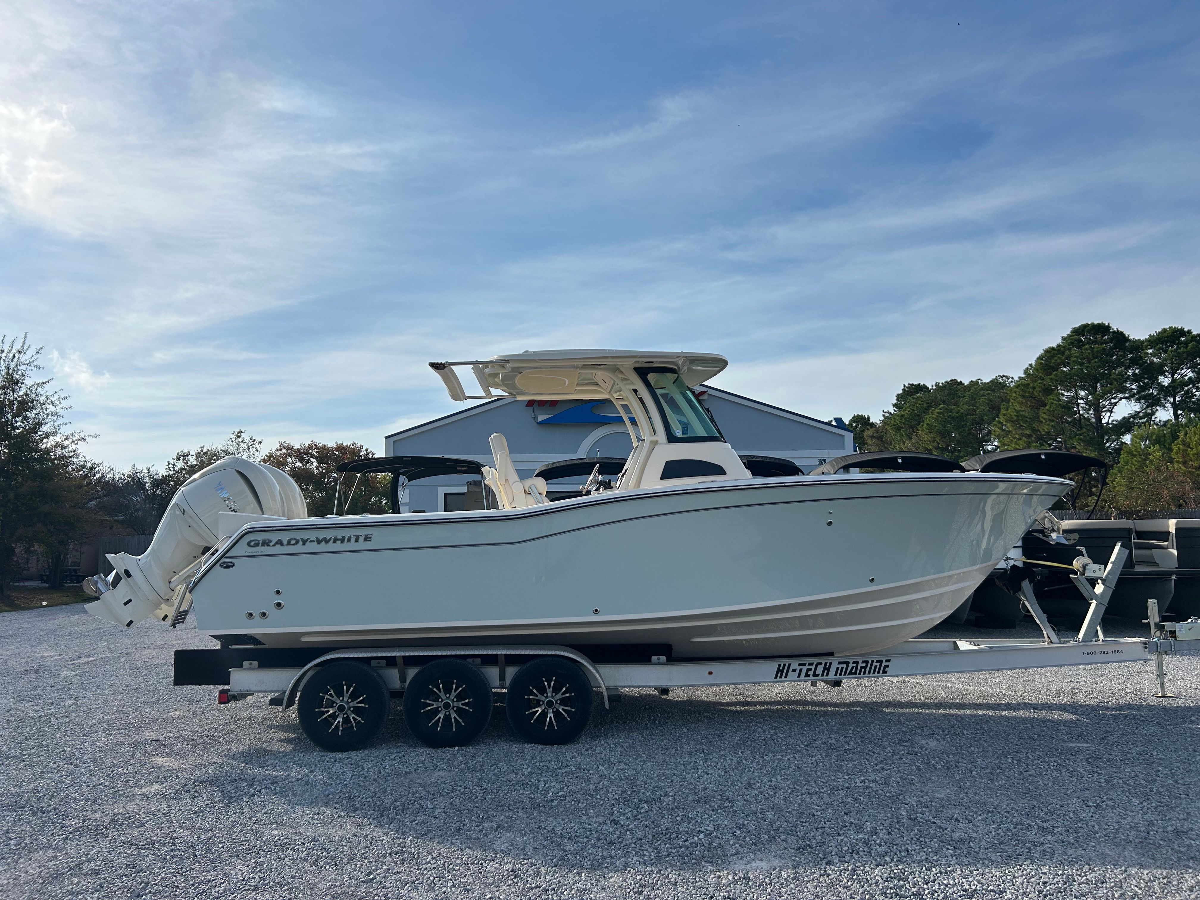 2026 Grady-White Canyon 271 Image Thumbnail #1