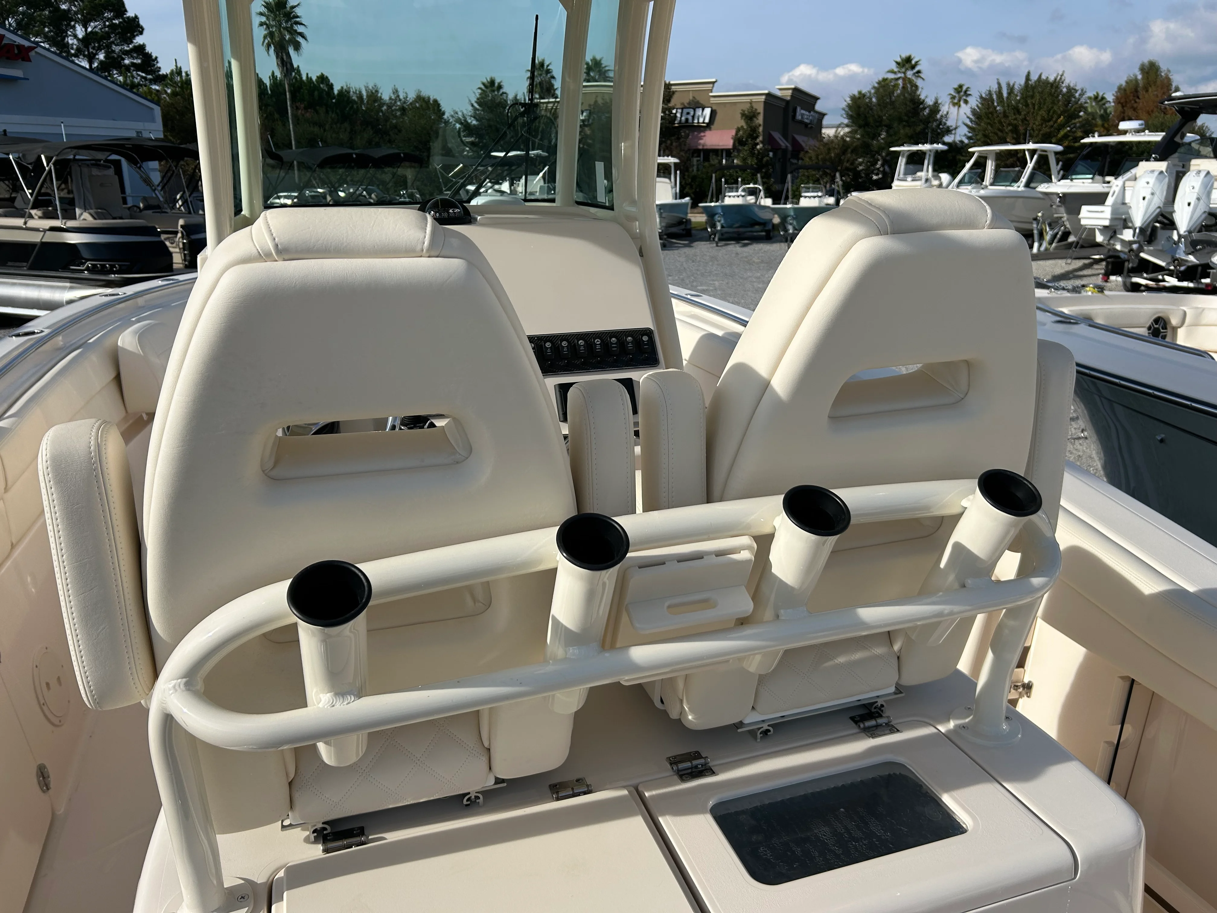 2026 Grady-White Canyon 271 Image Thumbnail #14