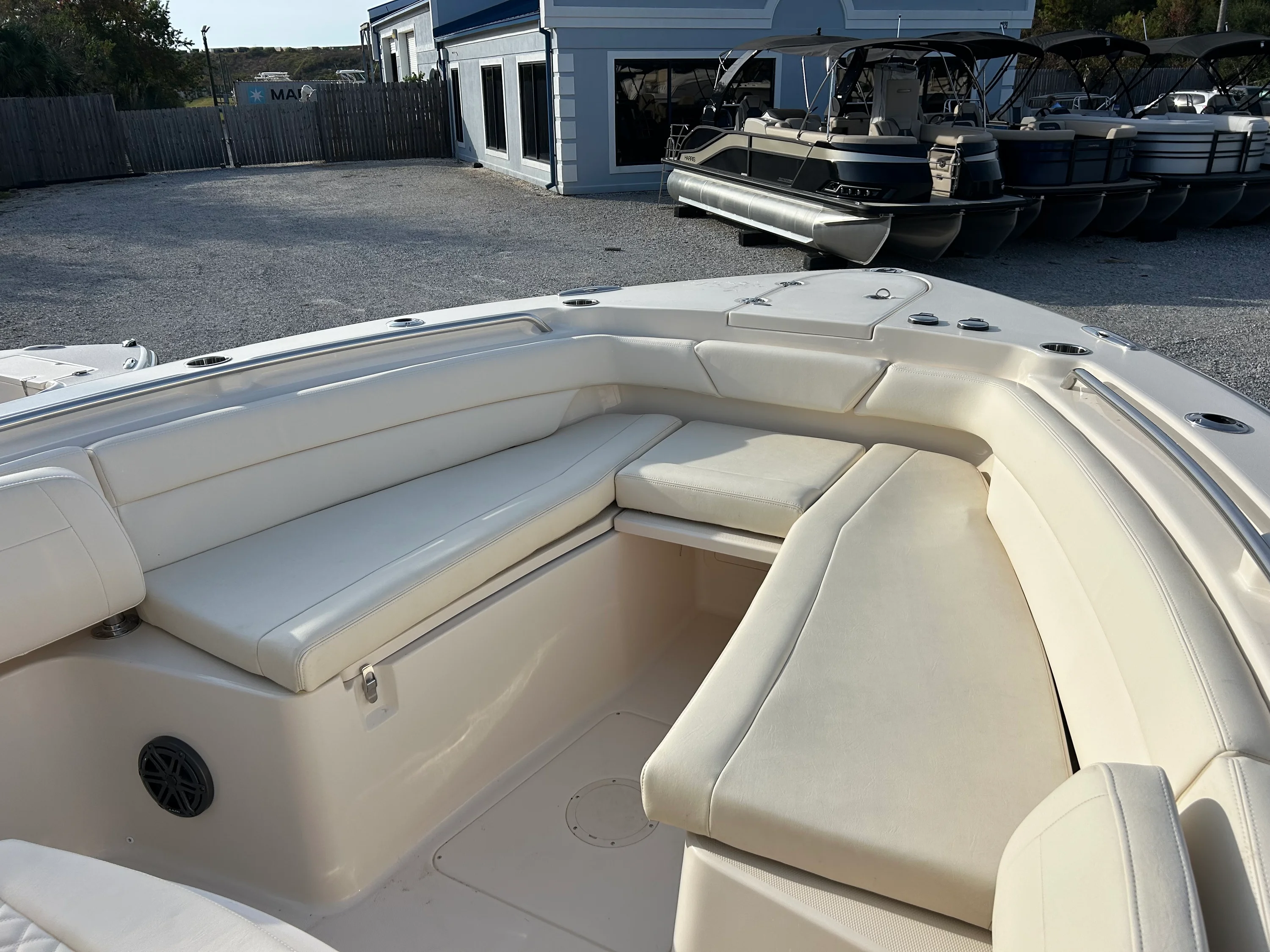 2026 Grady-White Canyon 271 Image Thumbnail #24