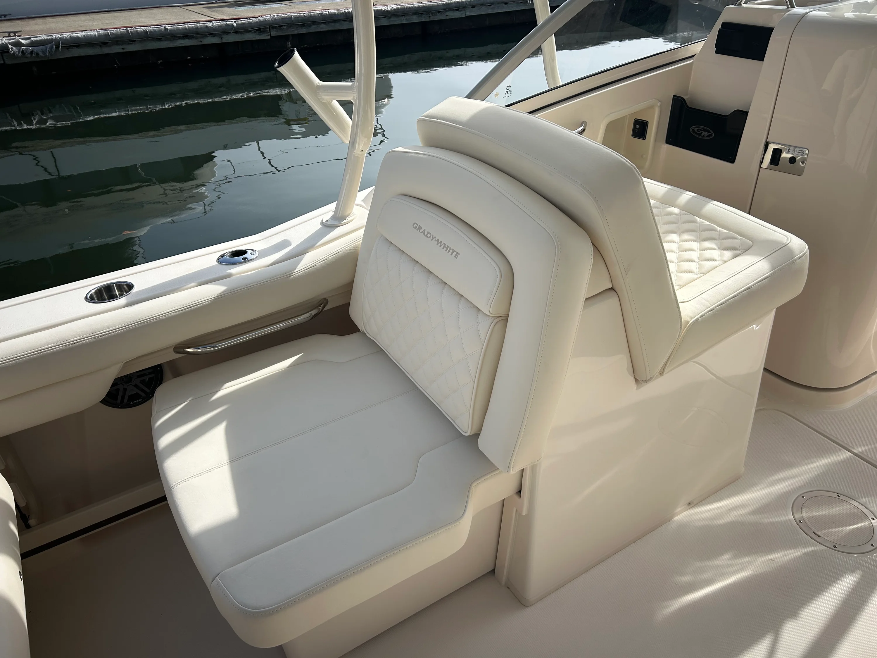 2026 Grady-White Freedom 235 Image Thumbnail #14
