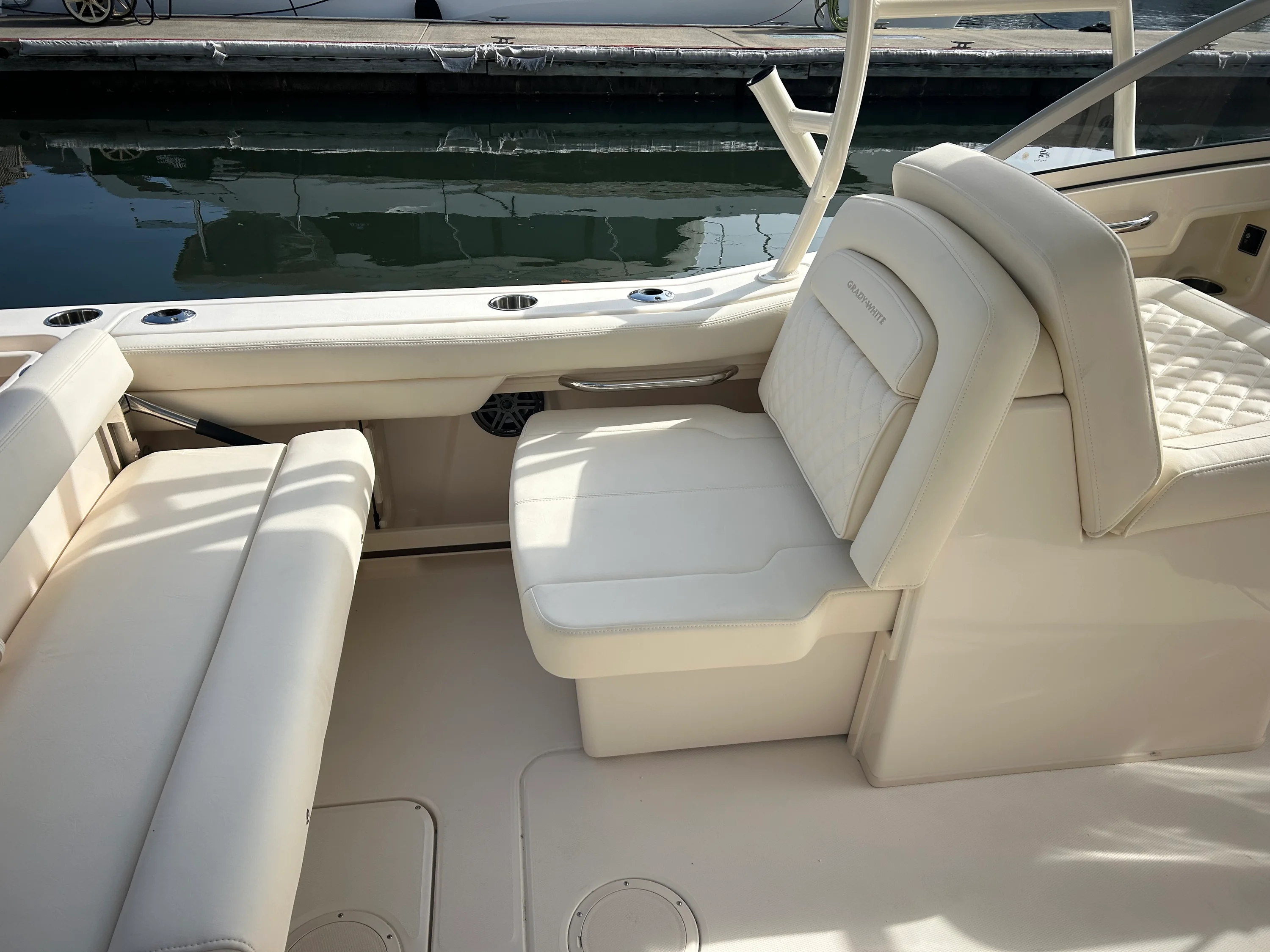 2026 Grady-White Freedom 235 Image Thumbnail #17