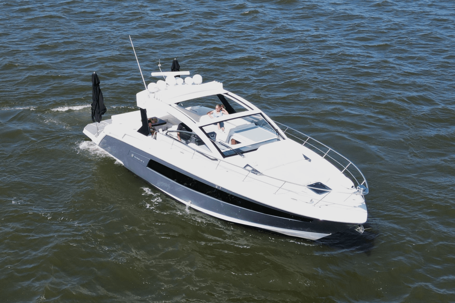 2018 Cruisers Yachts 390 EXPRESS COUPE Image Thumbnail #65