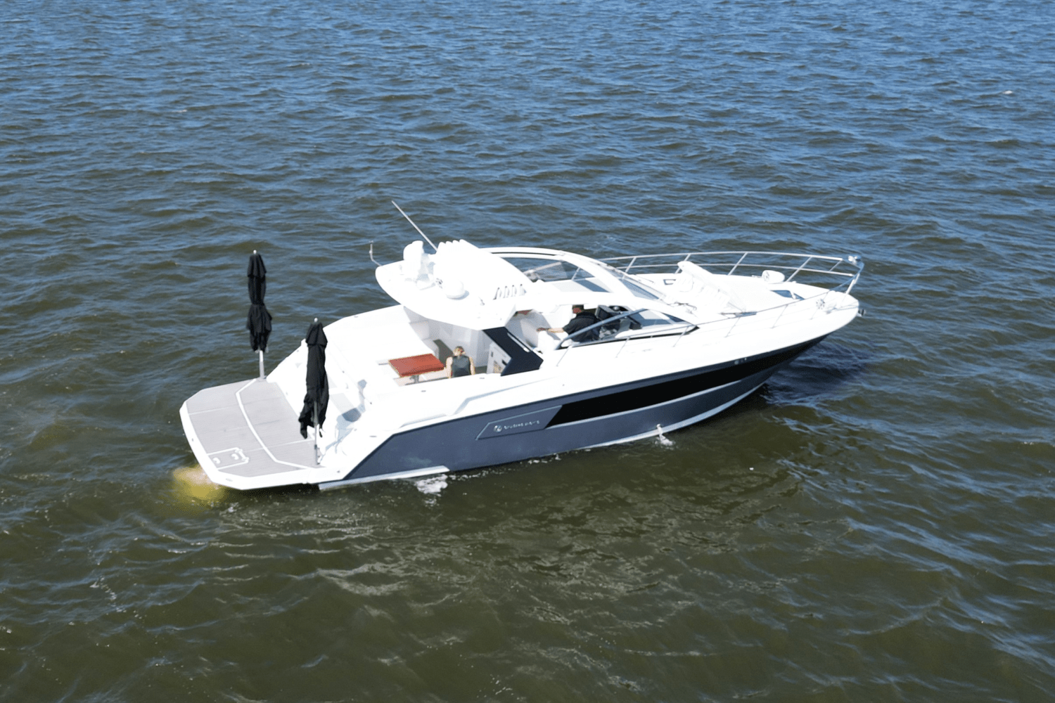 2018 Cruisers Yachts 390 EXPRESS COUPE Image Thumbnail #62