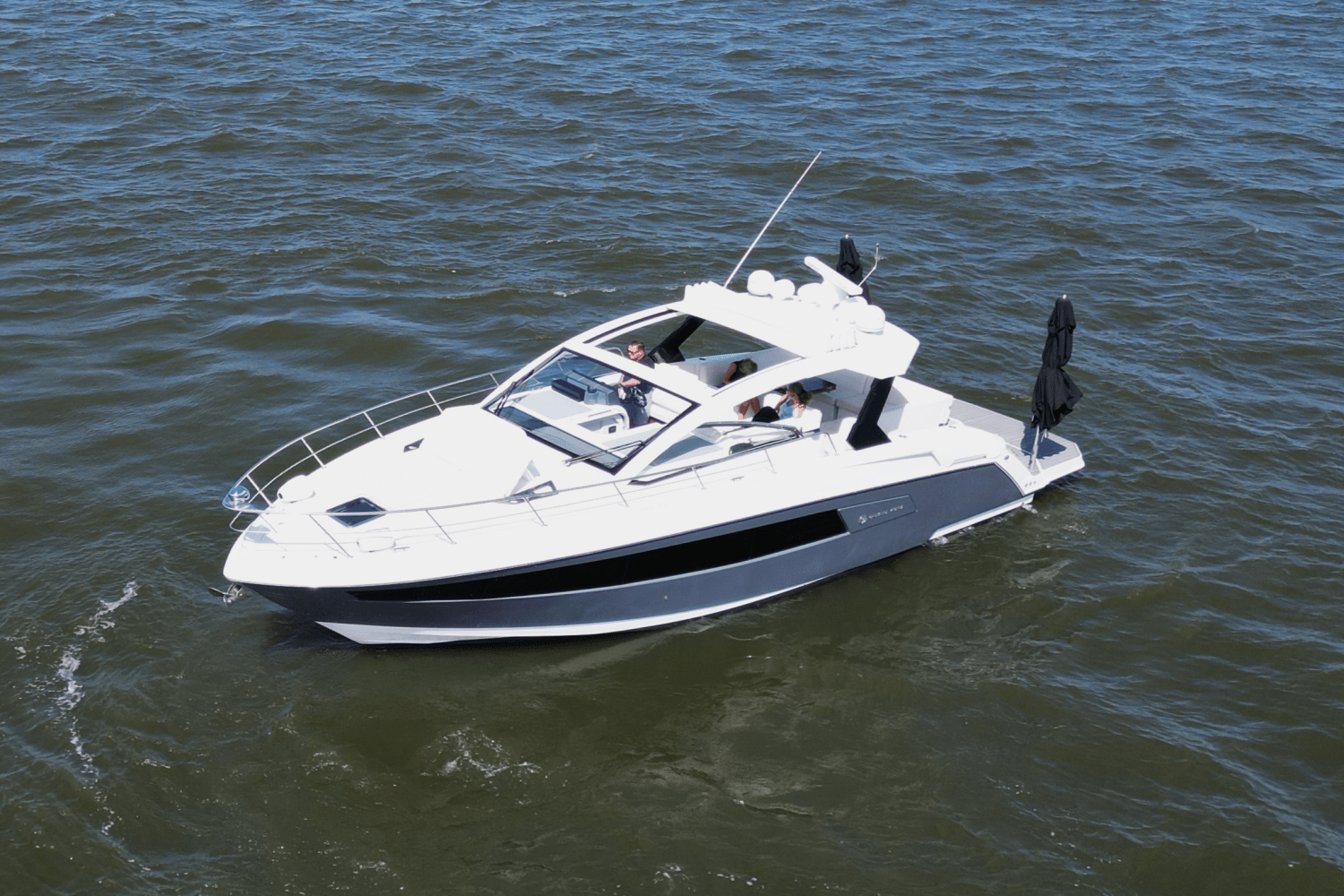 2018 Cruisers Yachts 390 EXPRESS COUPE Image Thumbnail #67