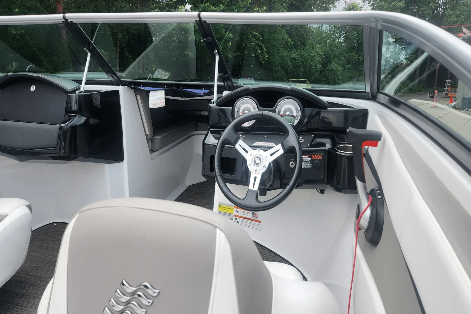 2022 Four Winns HD2 Image Thumbnail #14