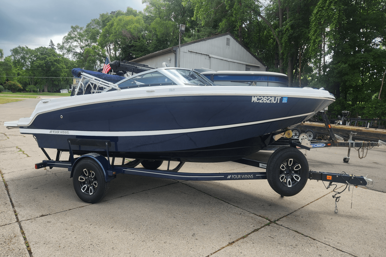 2022 Four Winns HD2 Image Thumbnail #0