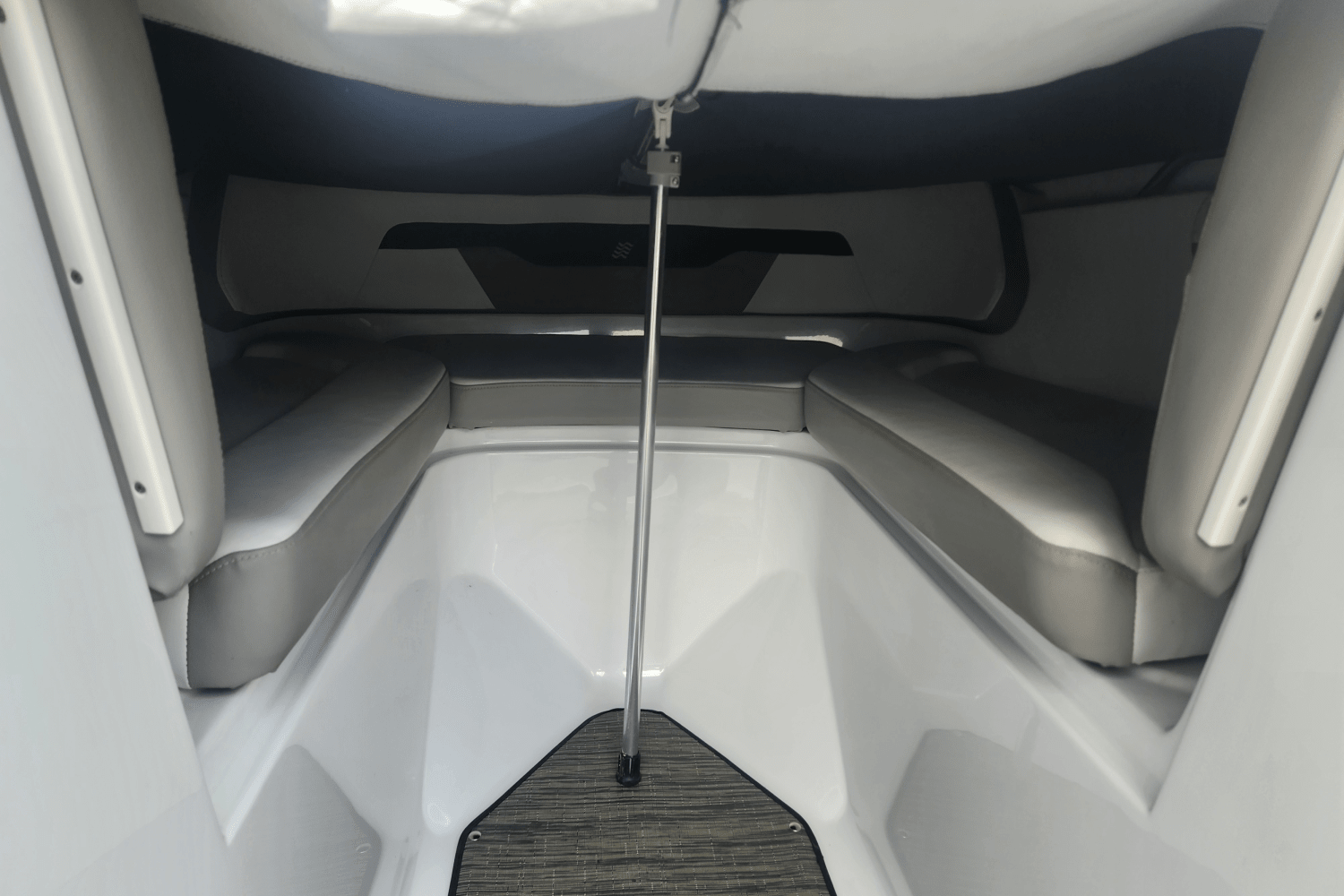 2022 Four Winns HD2 Image Thumbnail #21