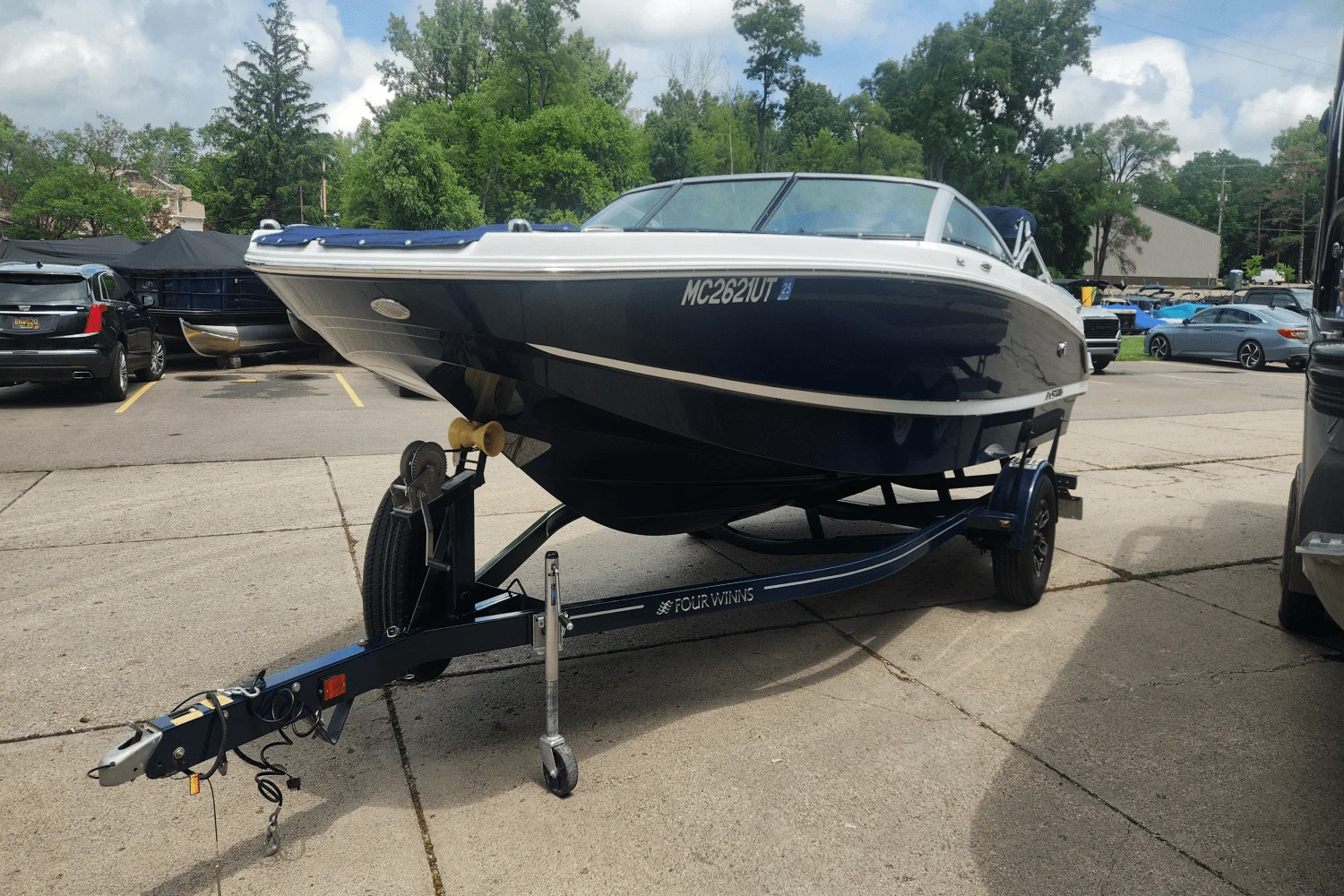 2022 Four Winns HD2 Image Thumbnail #2