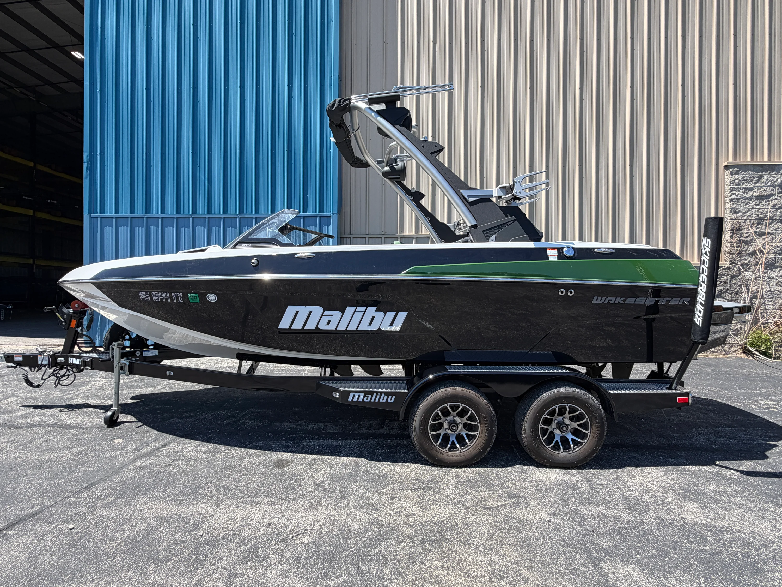2023 Malibu 20 VTX Image Thumbnail #1