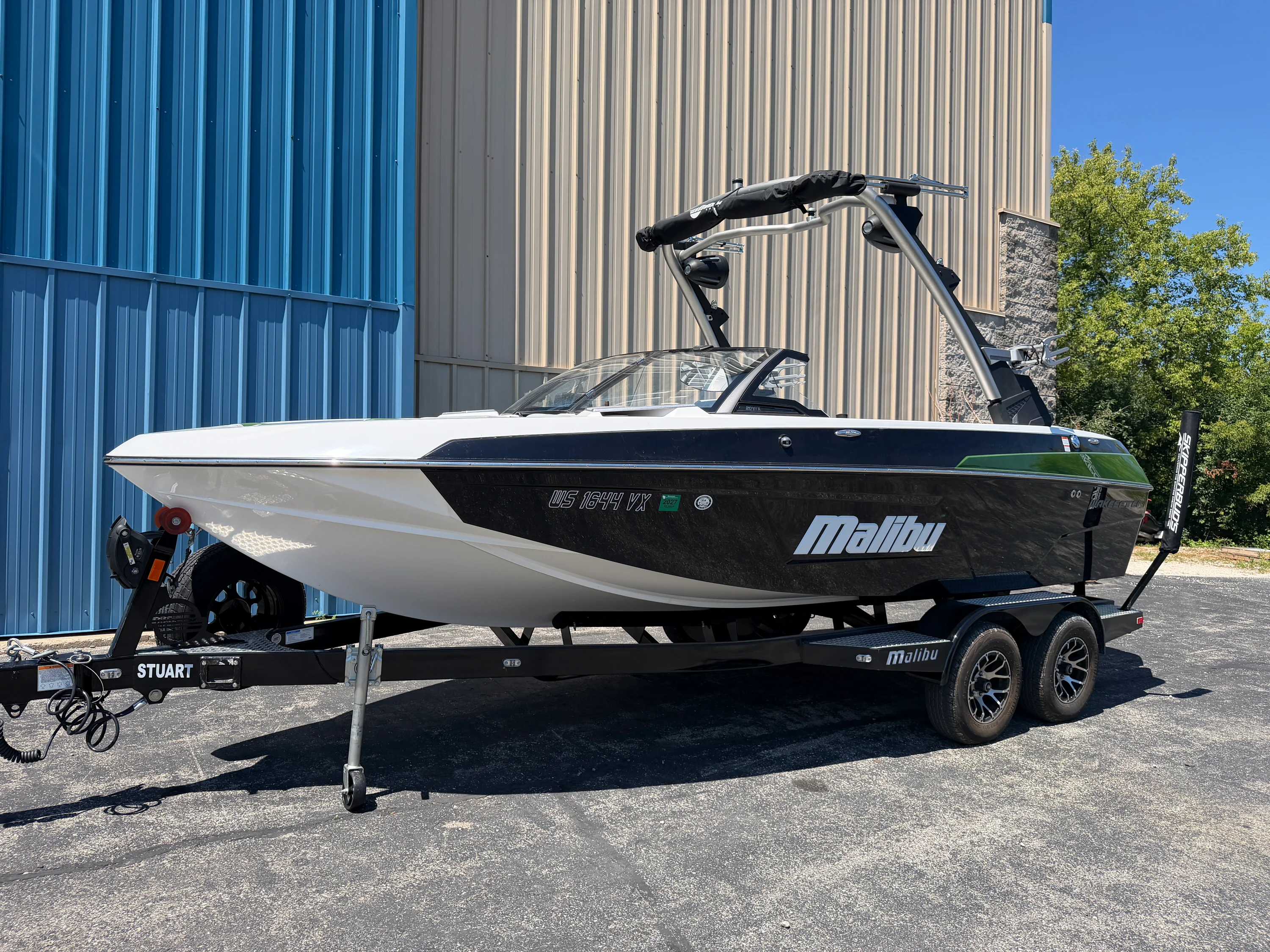 2023 Malibu 20 VTX Image Thumbnail #3