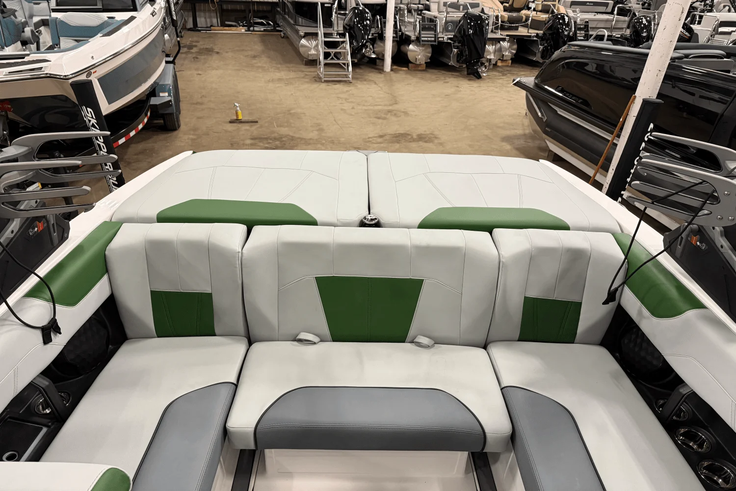 2023 Malibu WAKESETTER Image Thumbnail #20