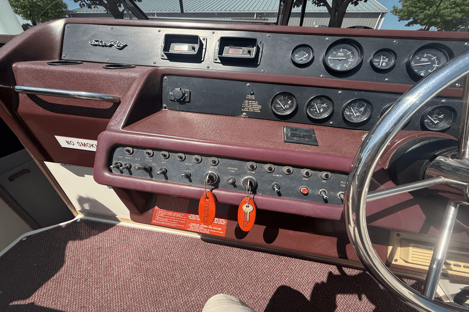 1990 Sea Ray 290 SUNDANCER Image Thumbnail #4