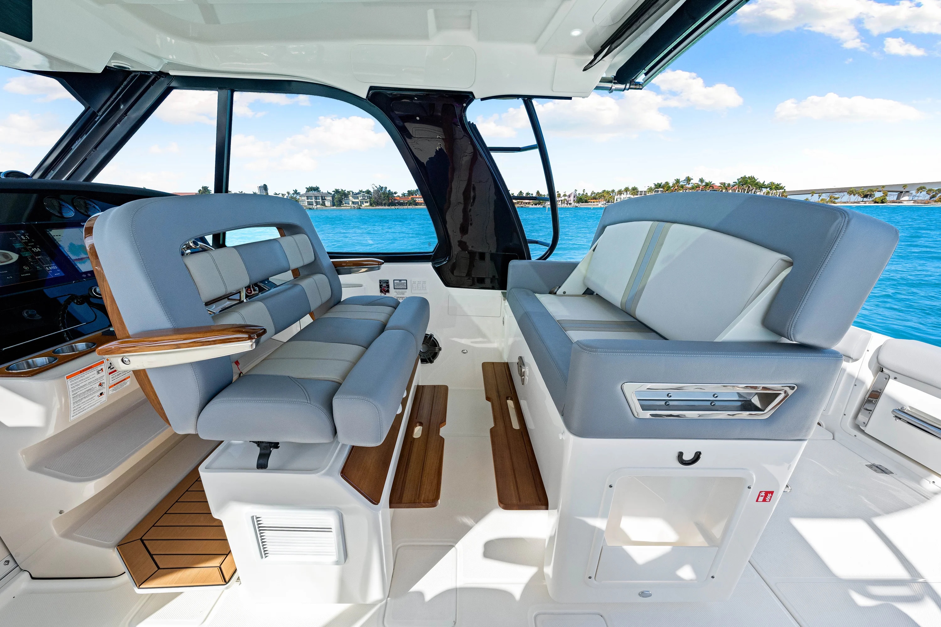 2026 Boston Whaler 380 Realm Image Thumbnail #19