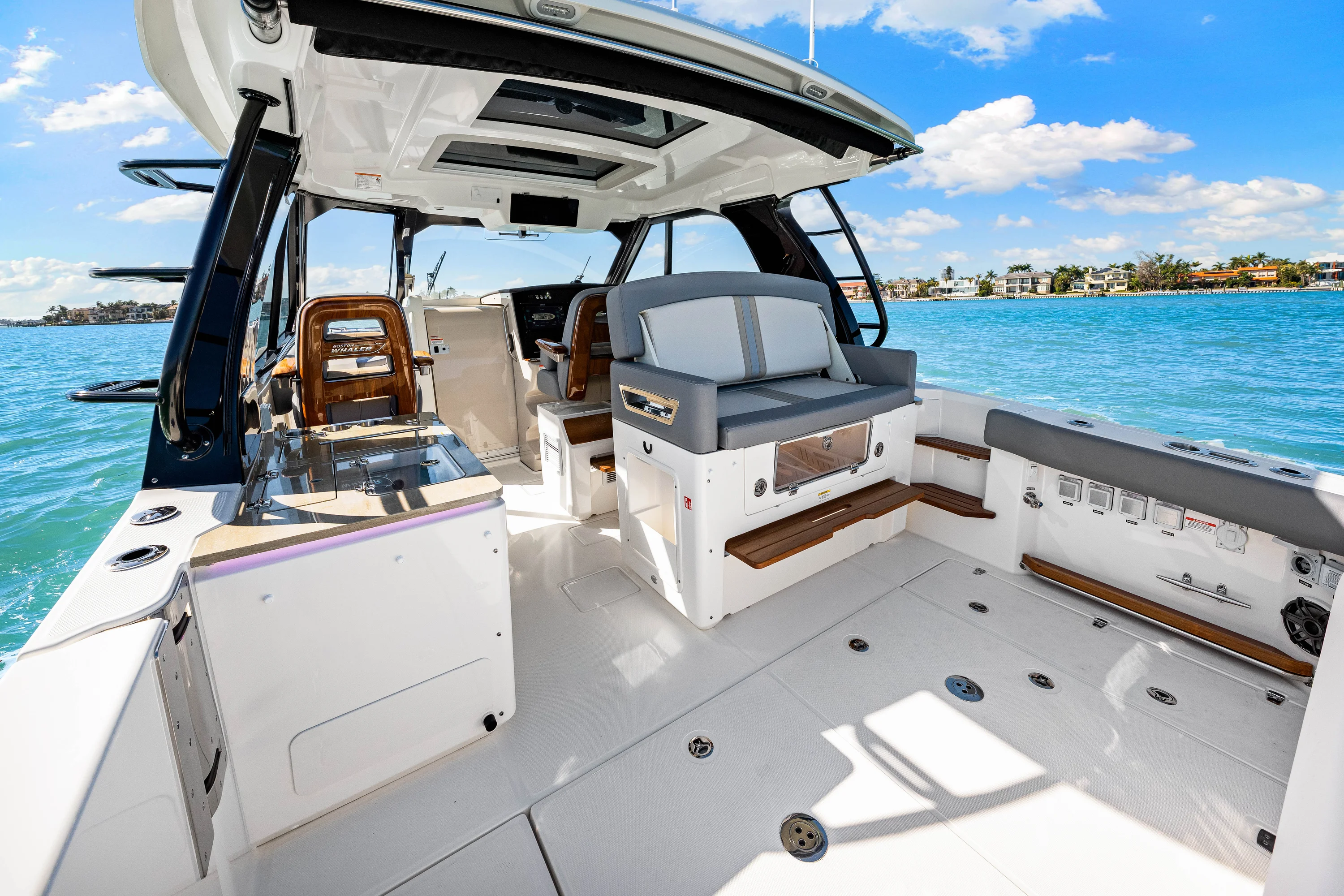 2026 Boston Whaler 380 Realm Image Thumbnail #10