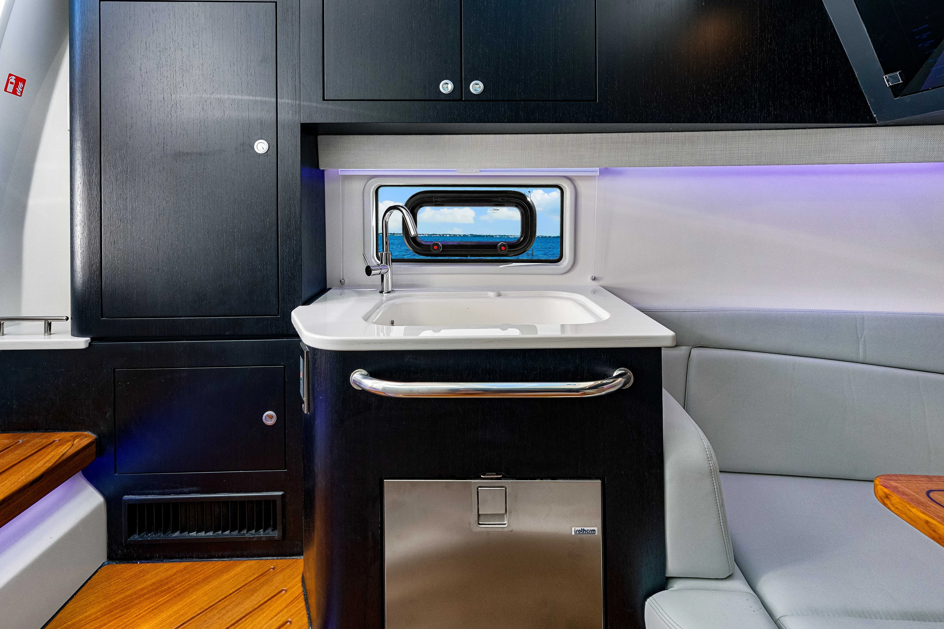 2026 Boston Whaler 380 Realm Image Thumbnail #66