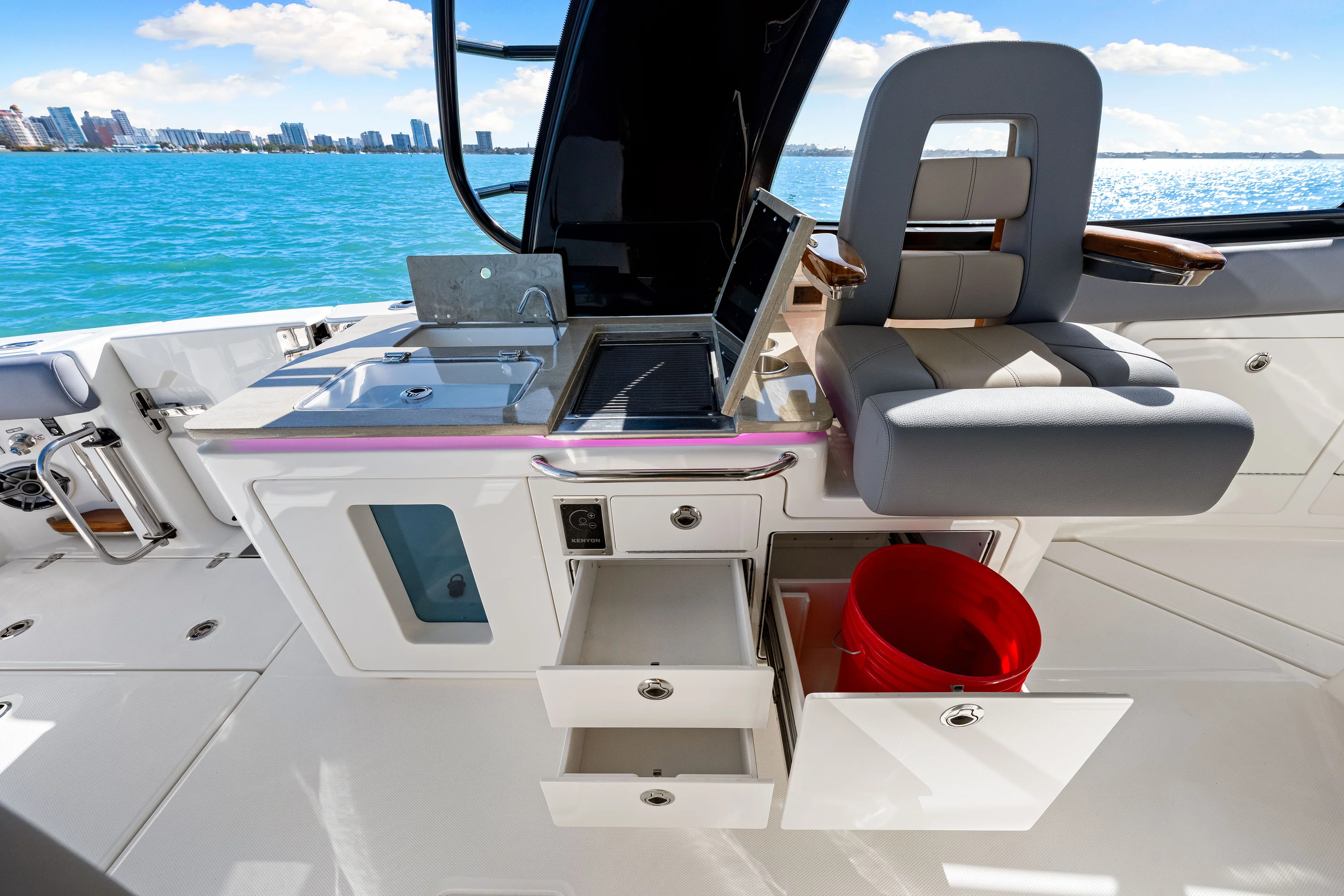 2026 Boston Whaler 380 Realm Image Thumbnail #15