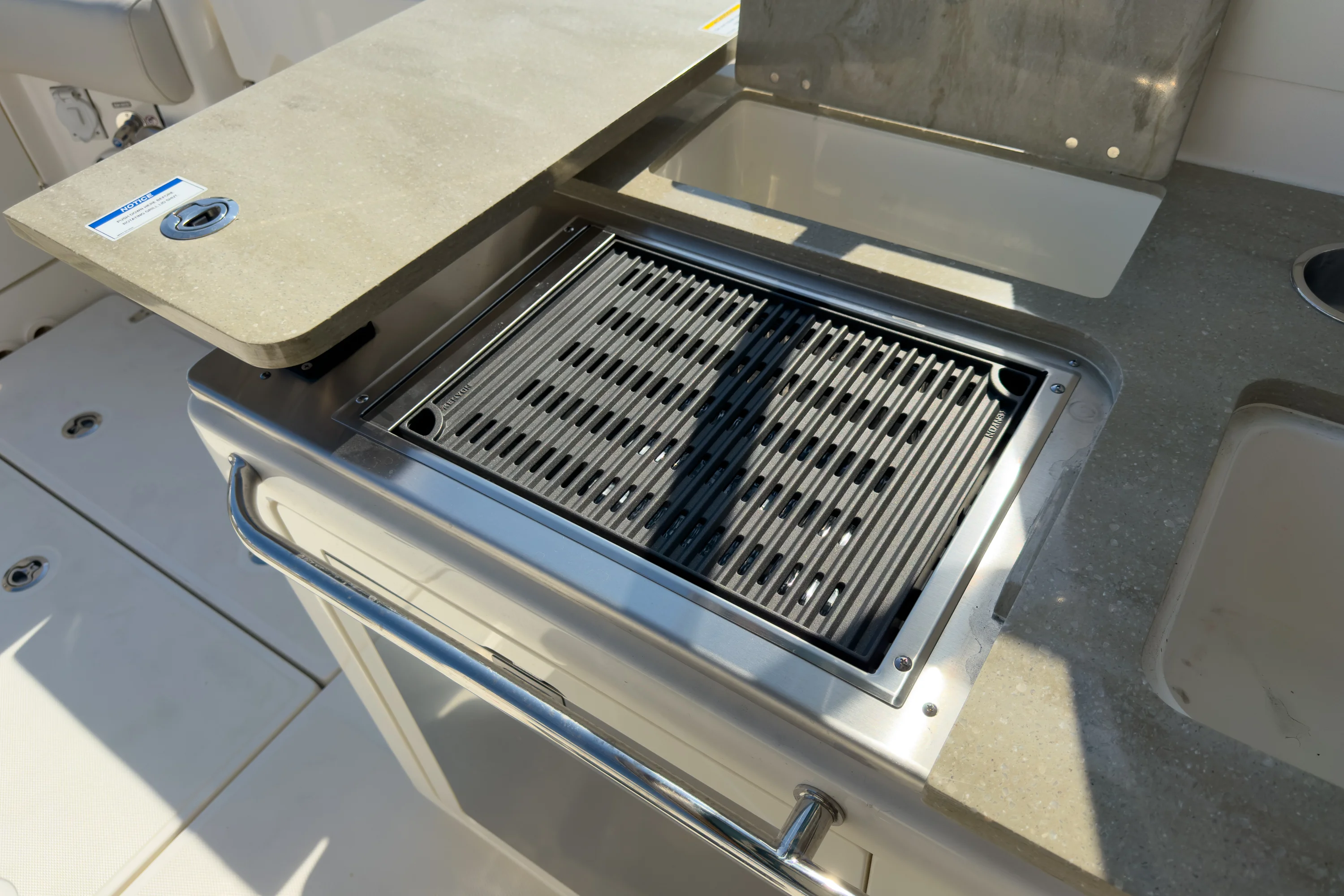 2026 Boston Whaler 380 Realm Image Thumbnail #11