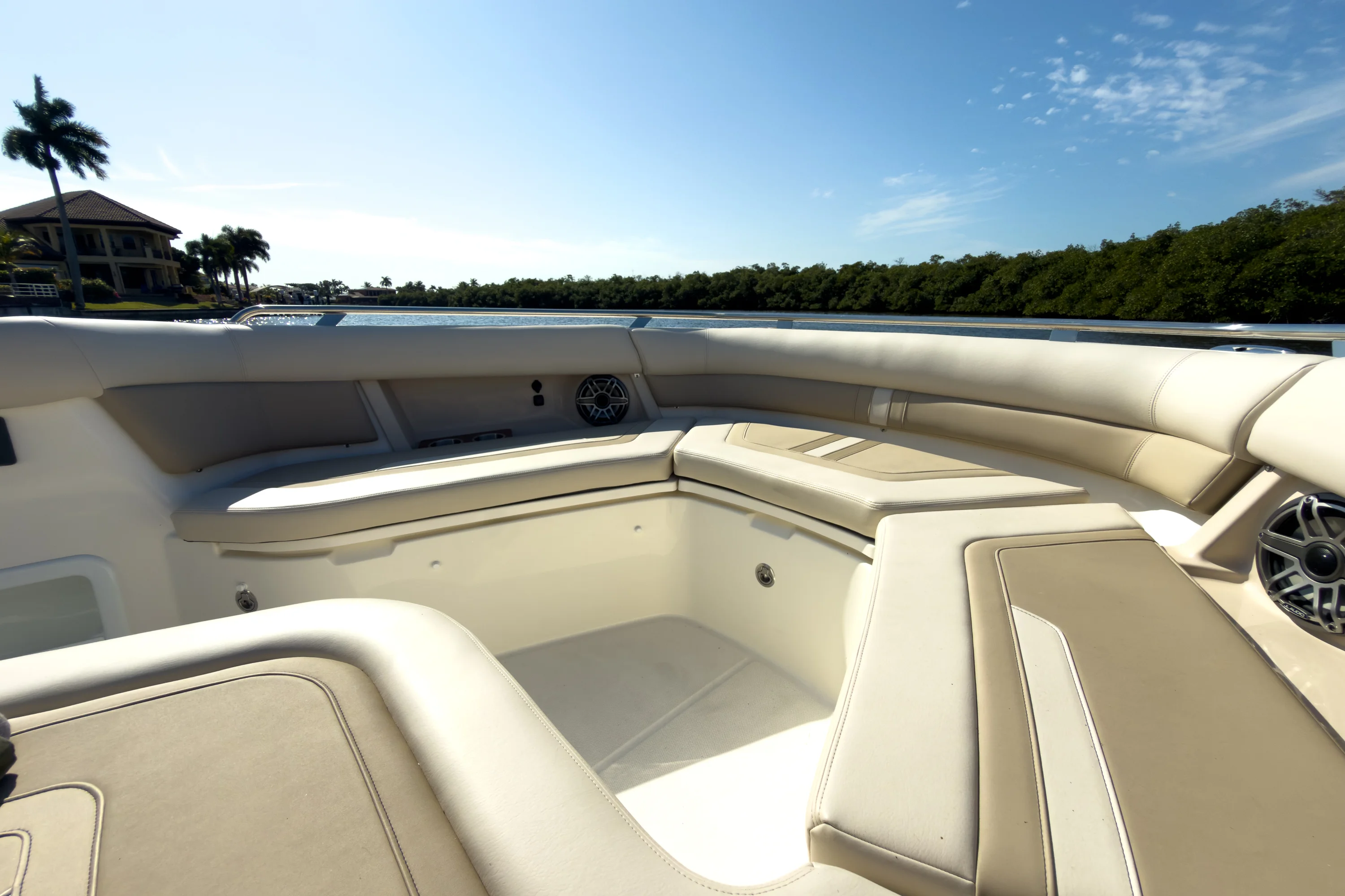 2026 Boston Whaler 380 Realm Image Thumbnail #27