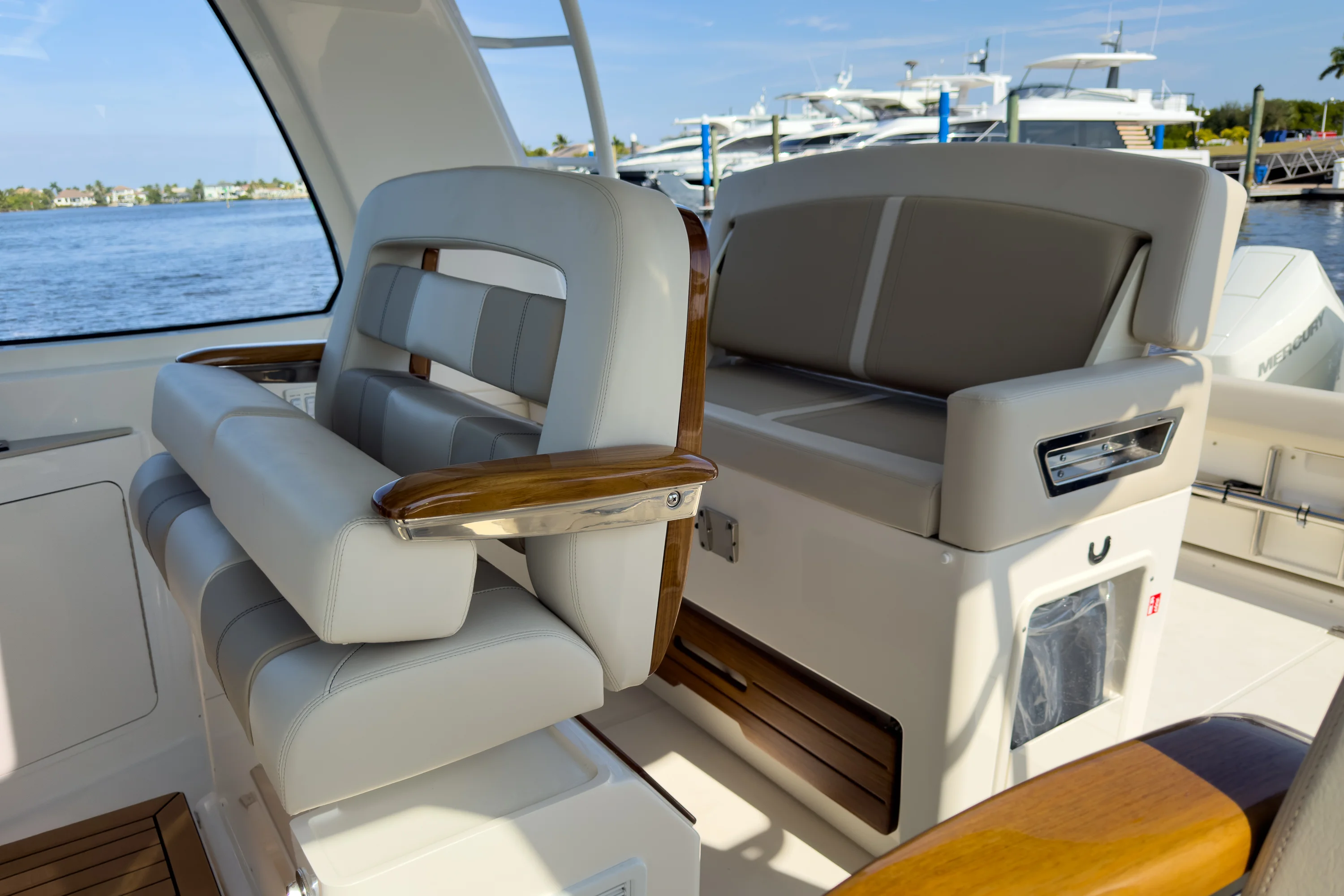 2026 Boston Whaler 380 Realm Image Thumbnail #12
