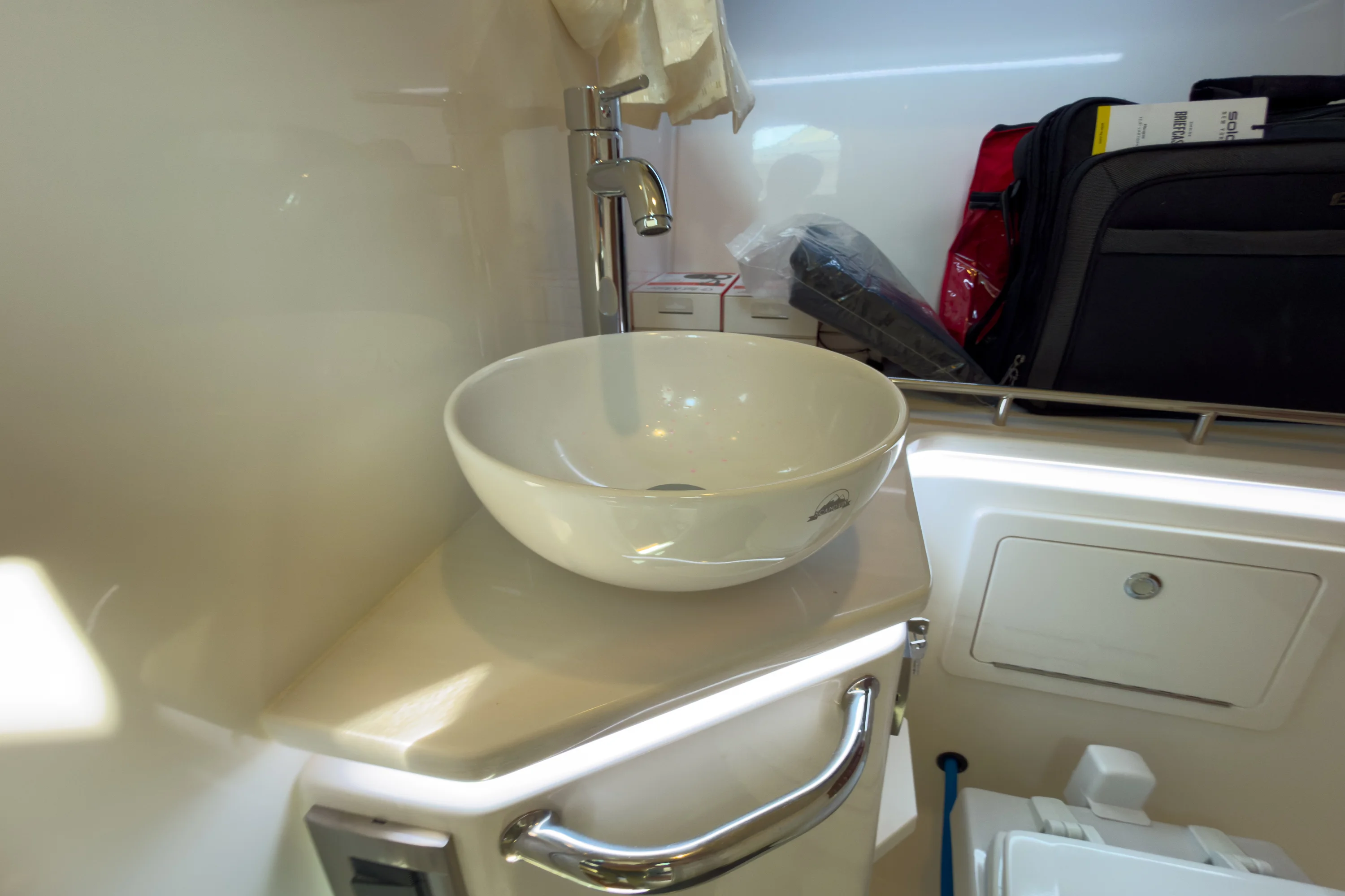 2026 Boston Whaler 380 Realm Image Thumbnail #23