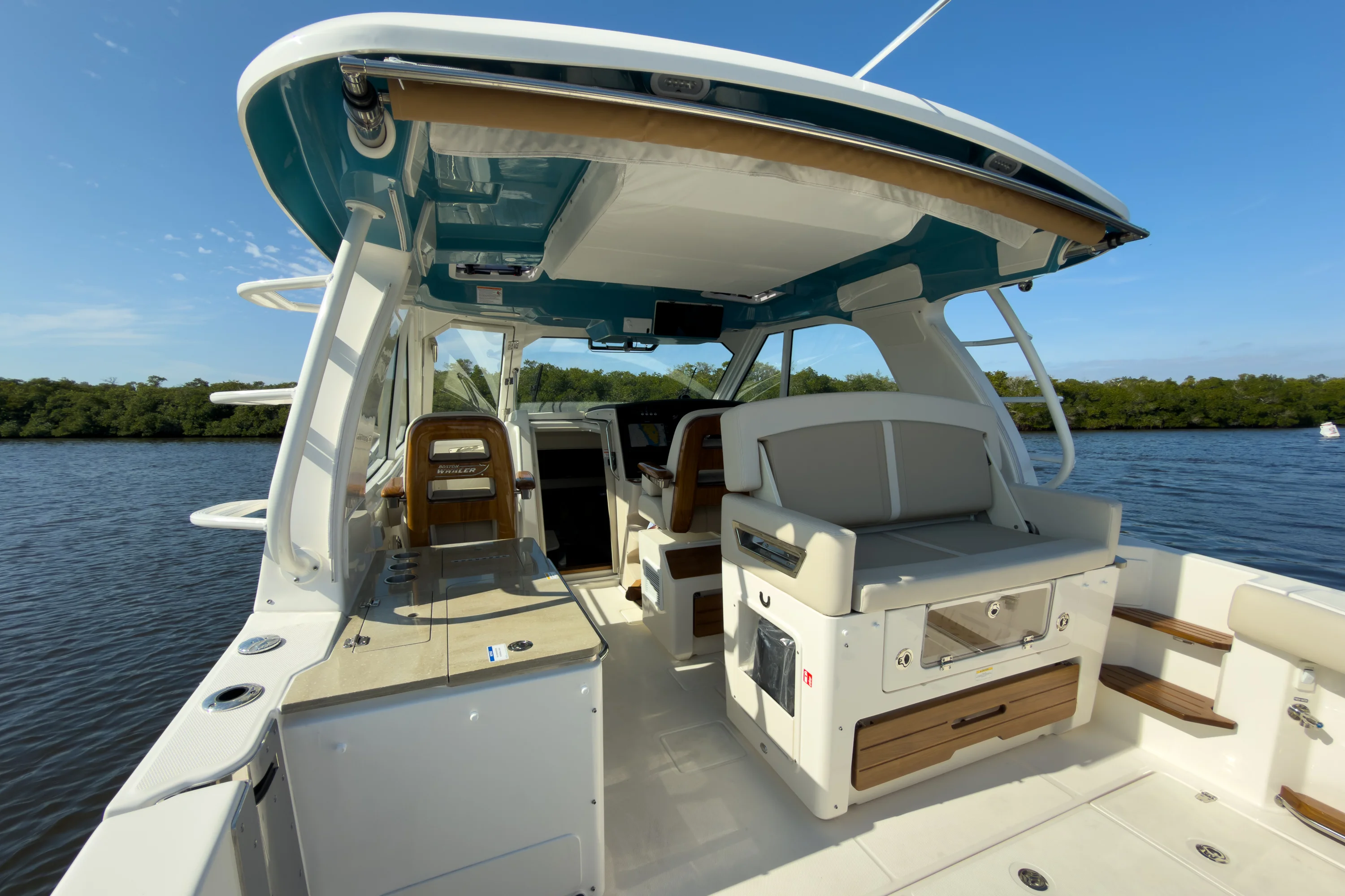 2026 Boston Whaler 380 Realm Image Thumbnail #4