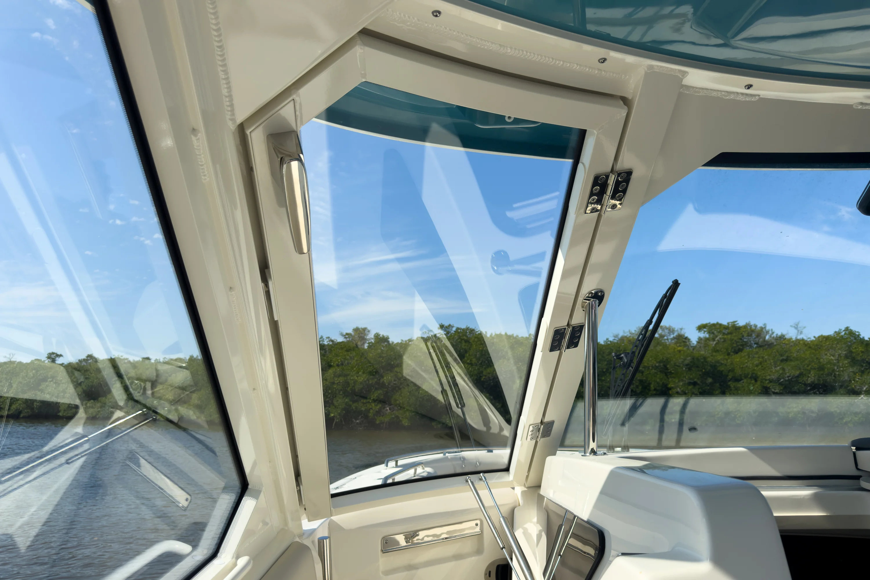 2026 Boston Whaler 380 Realm Image Thumbnail #24
