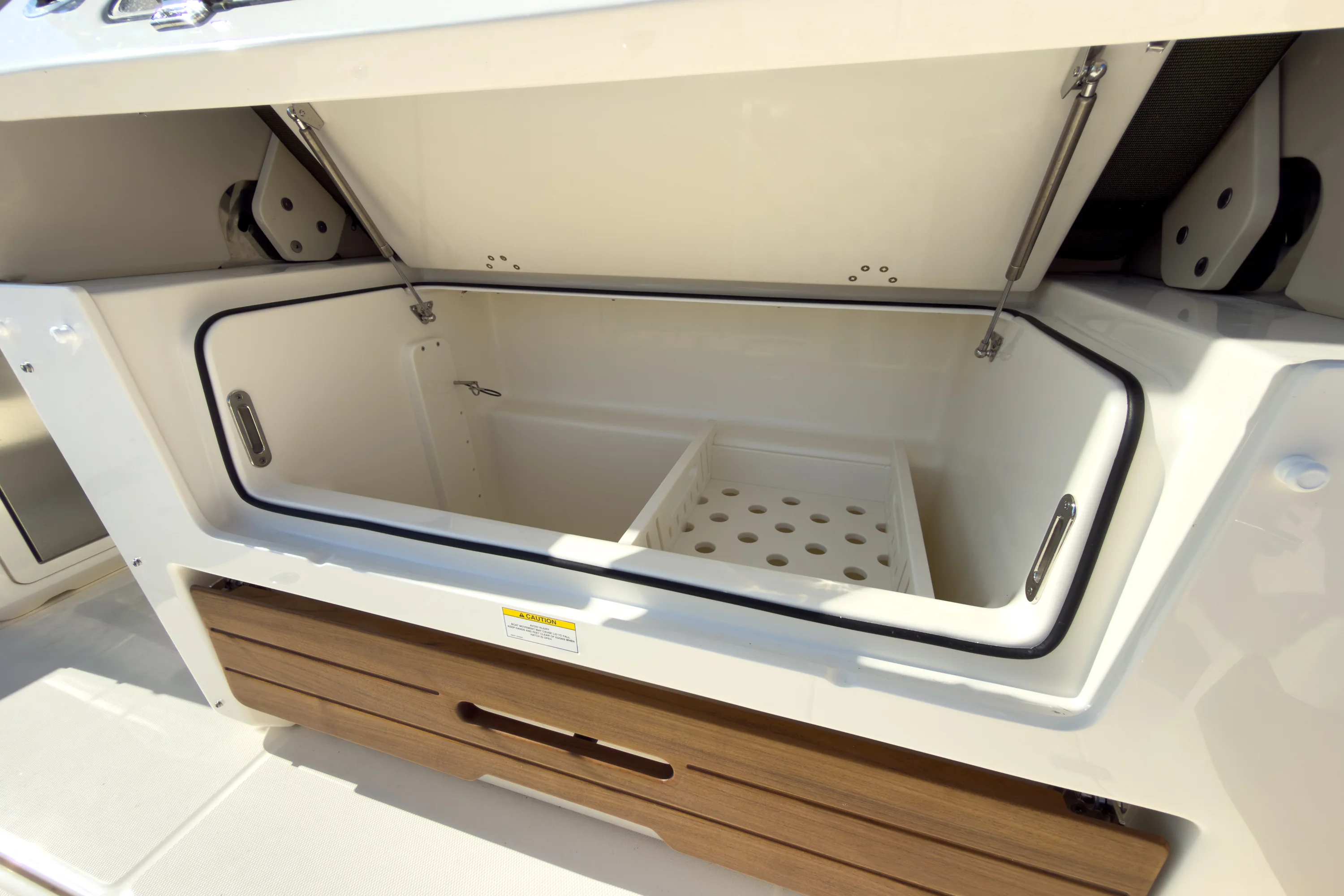 2026 Boston Whaler 380 Realm Image Thumbnail #8